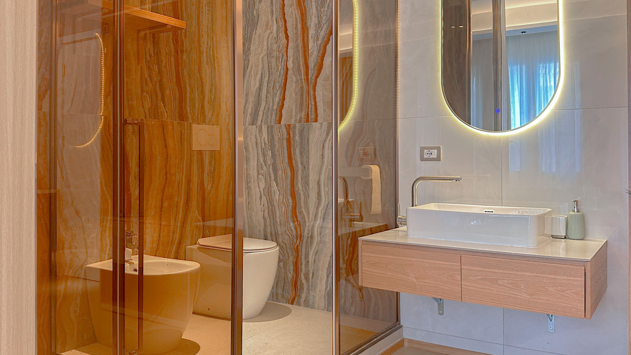 Italianway Milano Galvani Luxury Suites - King Blue room