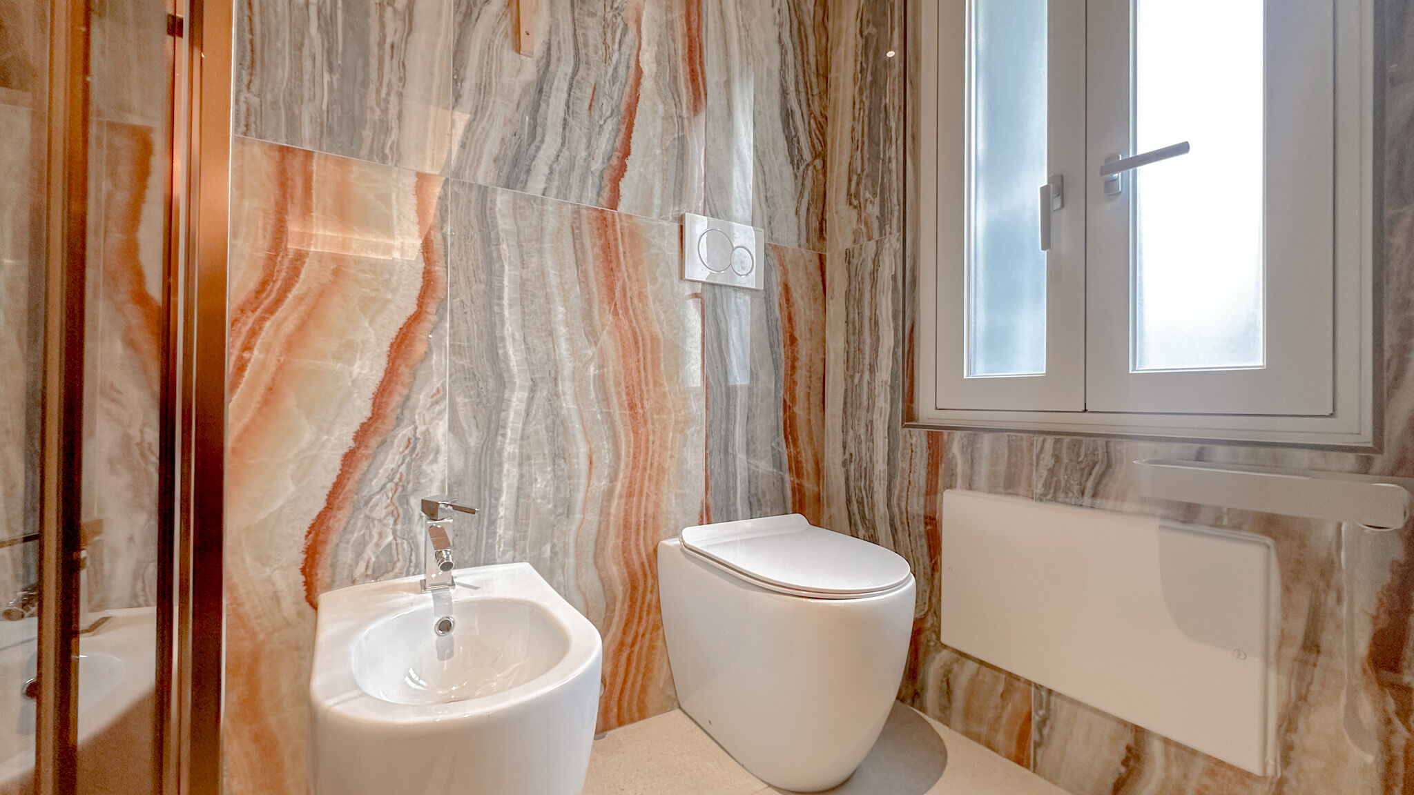 Italianway Milano Galvani Luxury Suites - Deluxe White room