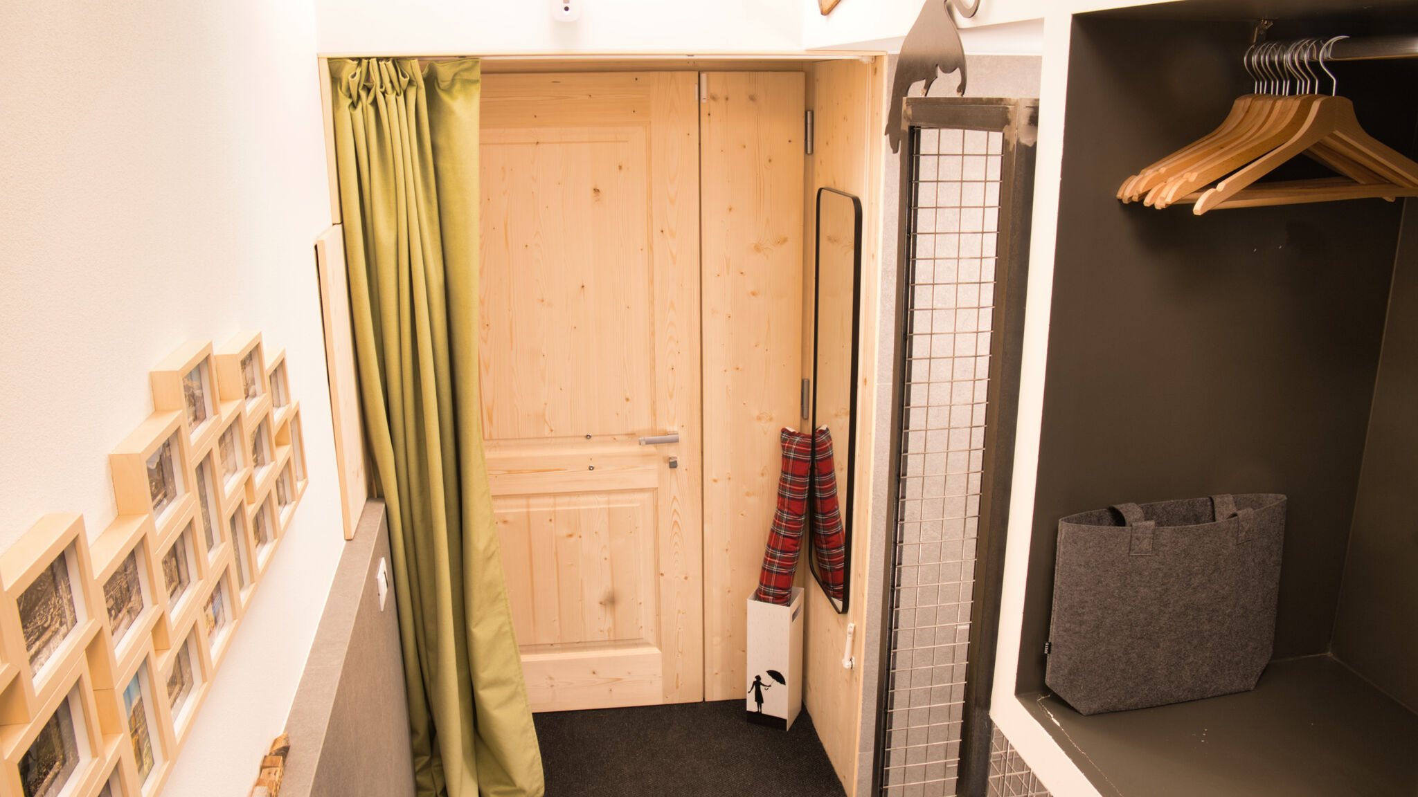 Italianway Bormio Design Mountain Home in Center of Bormio 