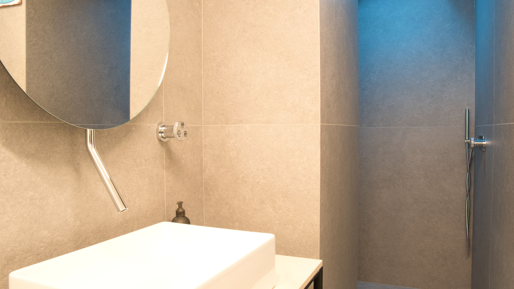 Italianway Bormio Design Mountain Home in Center of Bormio 