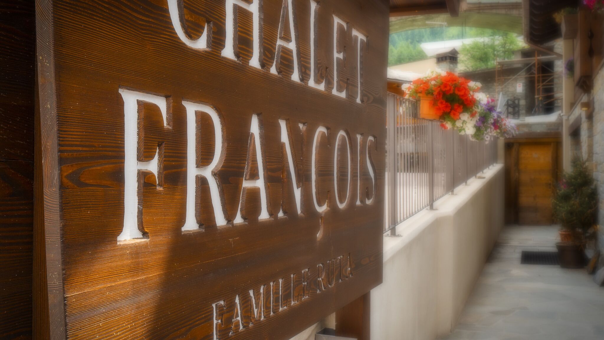 Italianway Valtournenche Chalet Francois - Alpine Spa & Catered Retreat