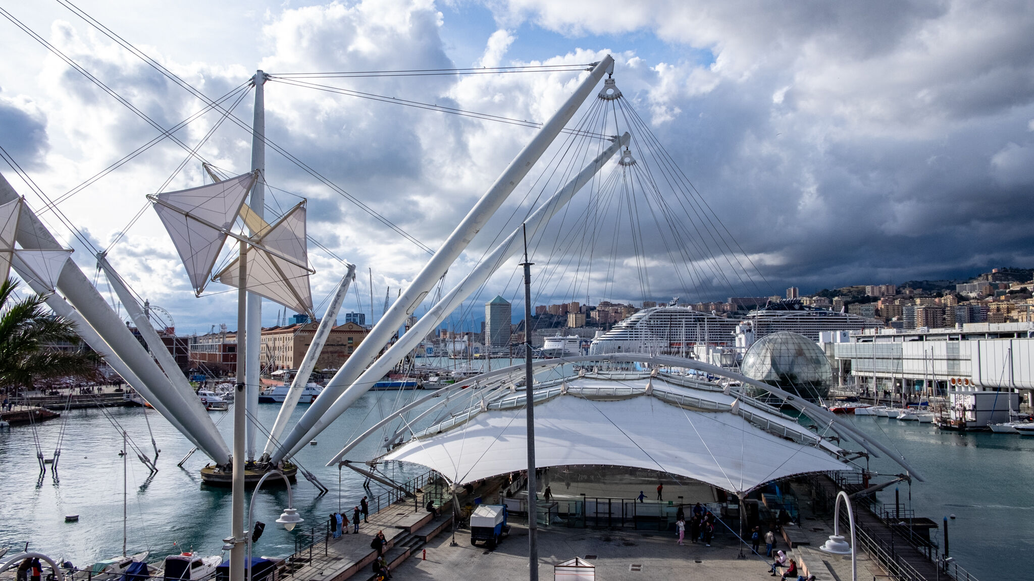 Italianway Genova [Acquario a 5 min] Jacuzzi e vista sui vicoli