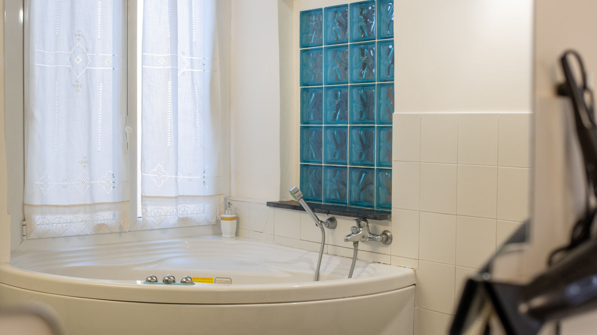 Italianway Genova [Acquario a 5 min] Jacuzzi e vista sui vicoli