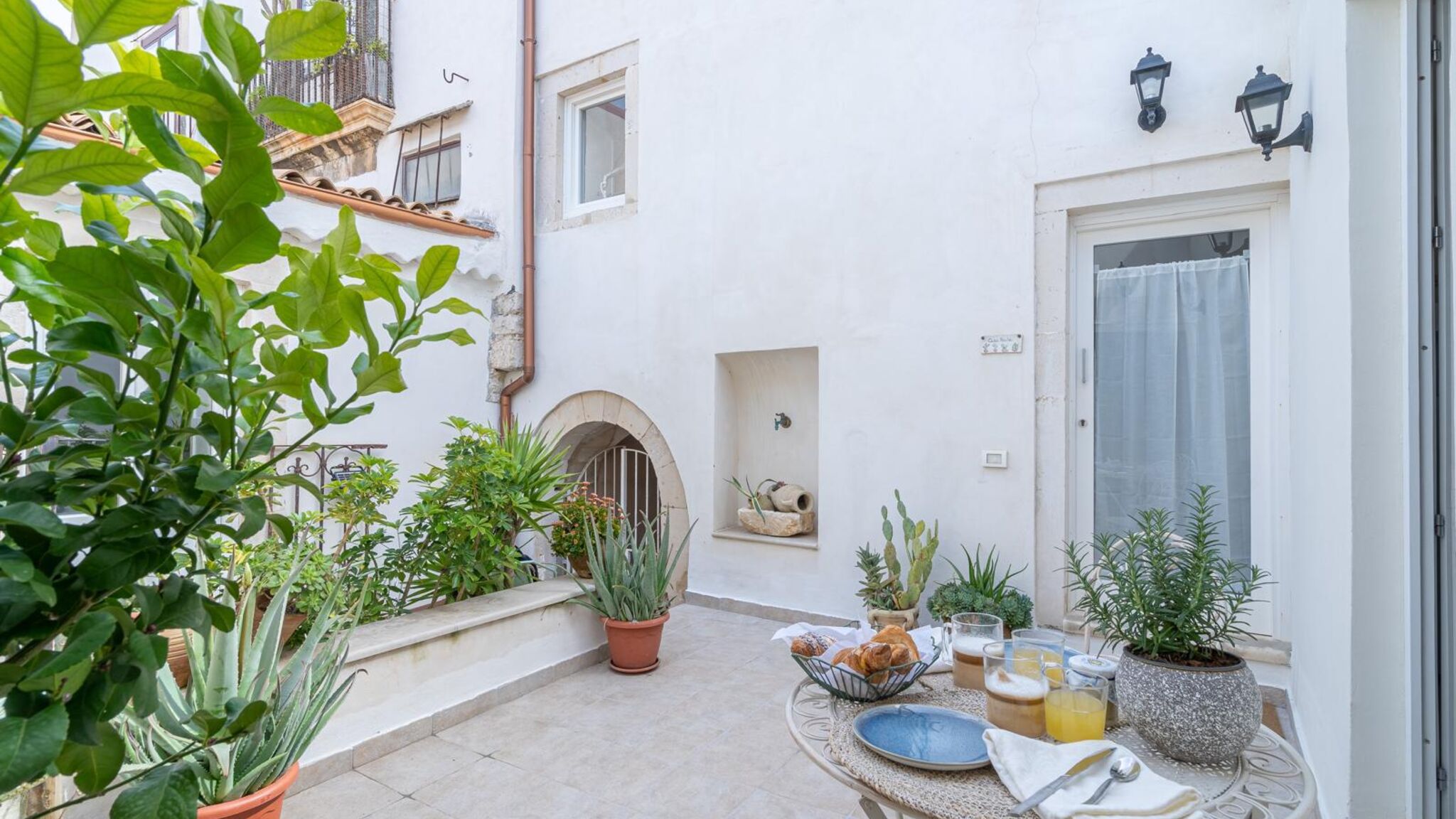 Italianway Siracusa Ortigia Lifestyle 4 Seasons