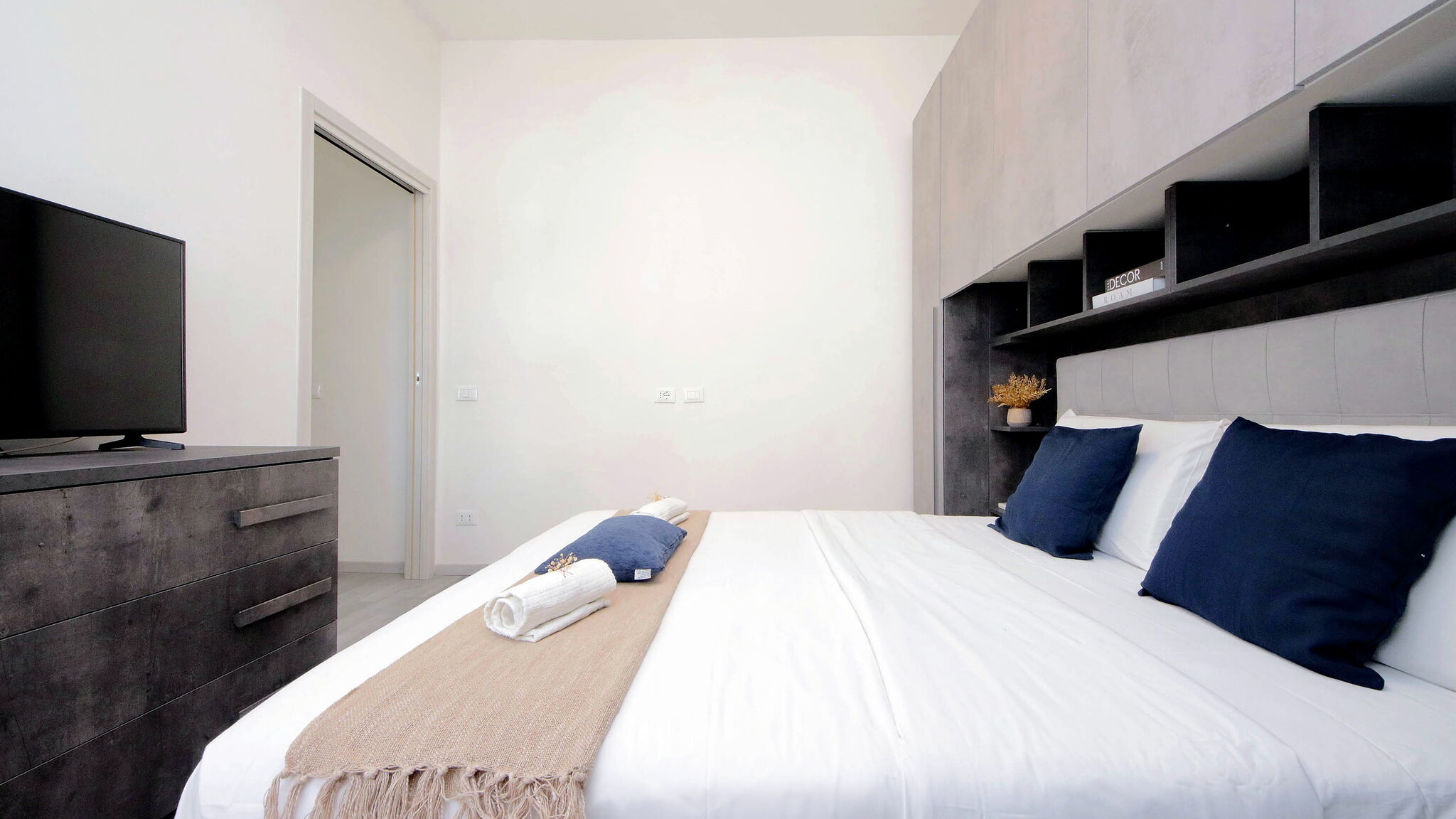 Italianway Roma Francesco's Flat by Domus&Dimore