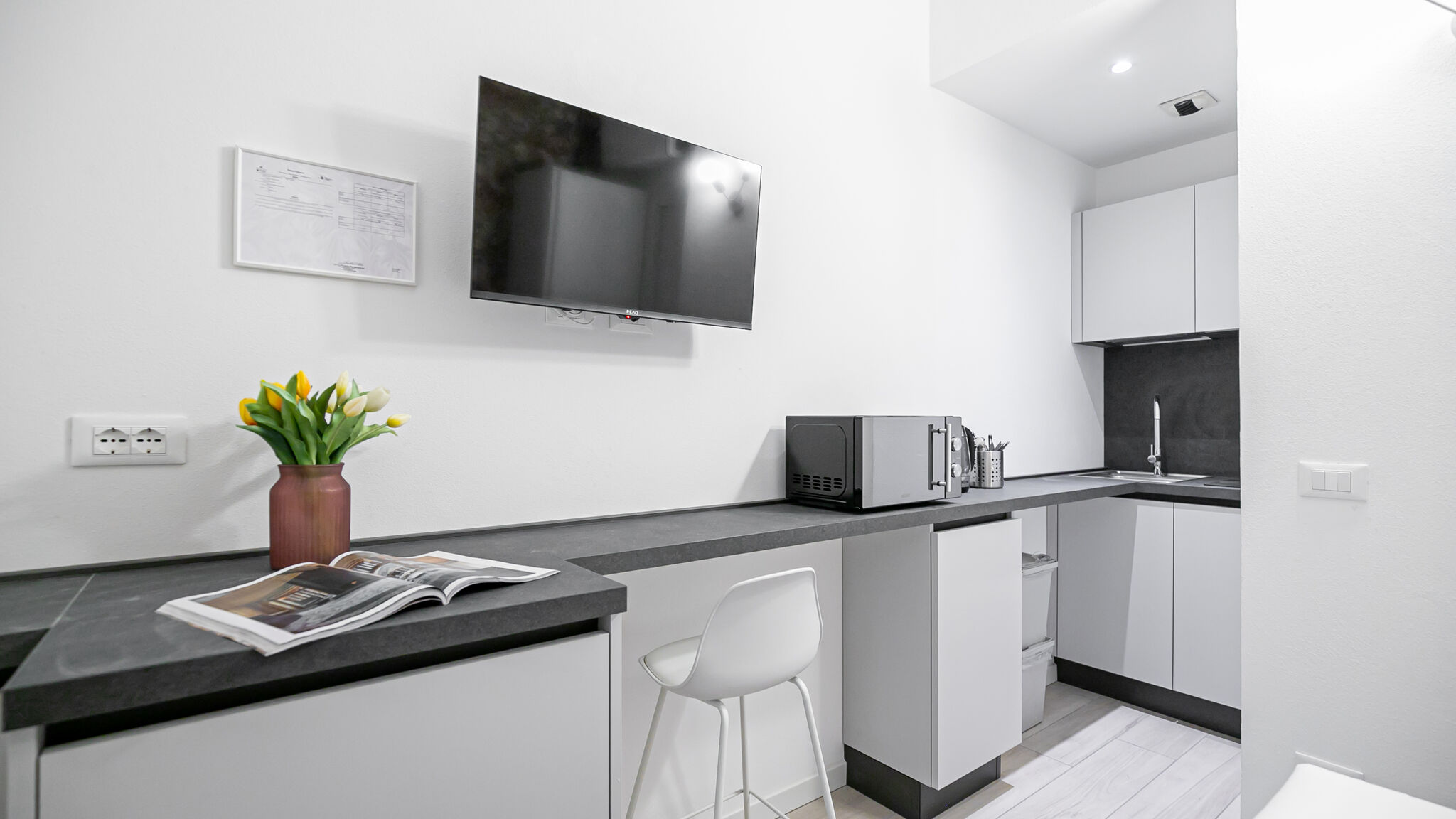 Italianway Milano Easy - The B Village Standard Apt AT02