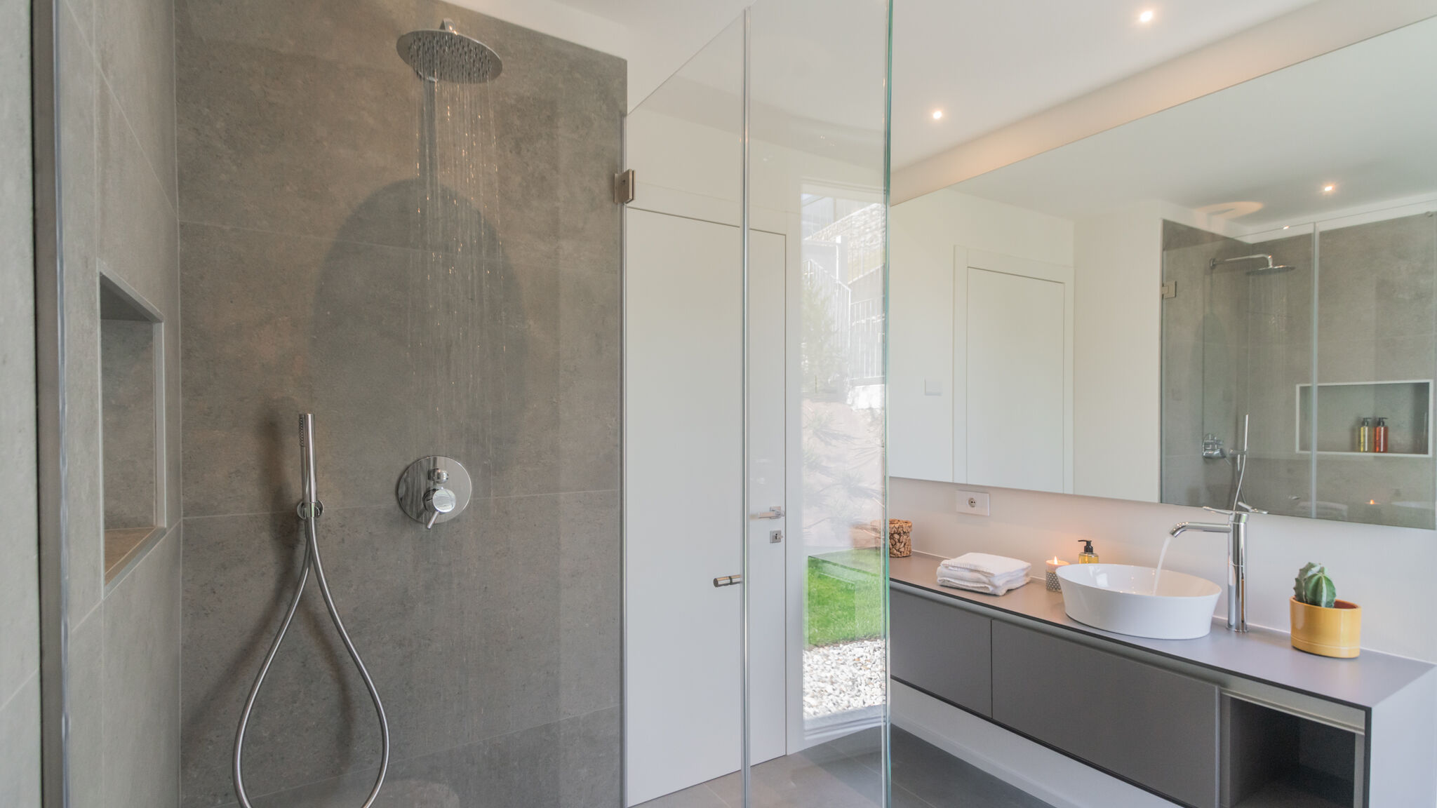 Italianway Vercana Valarin Cernobbio, Luxury Apartment & Wellness