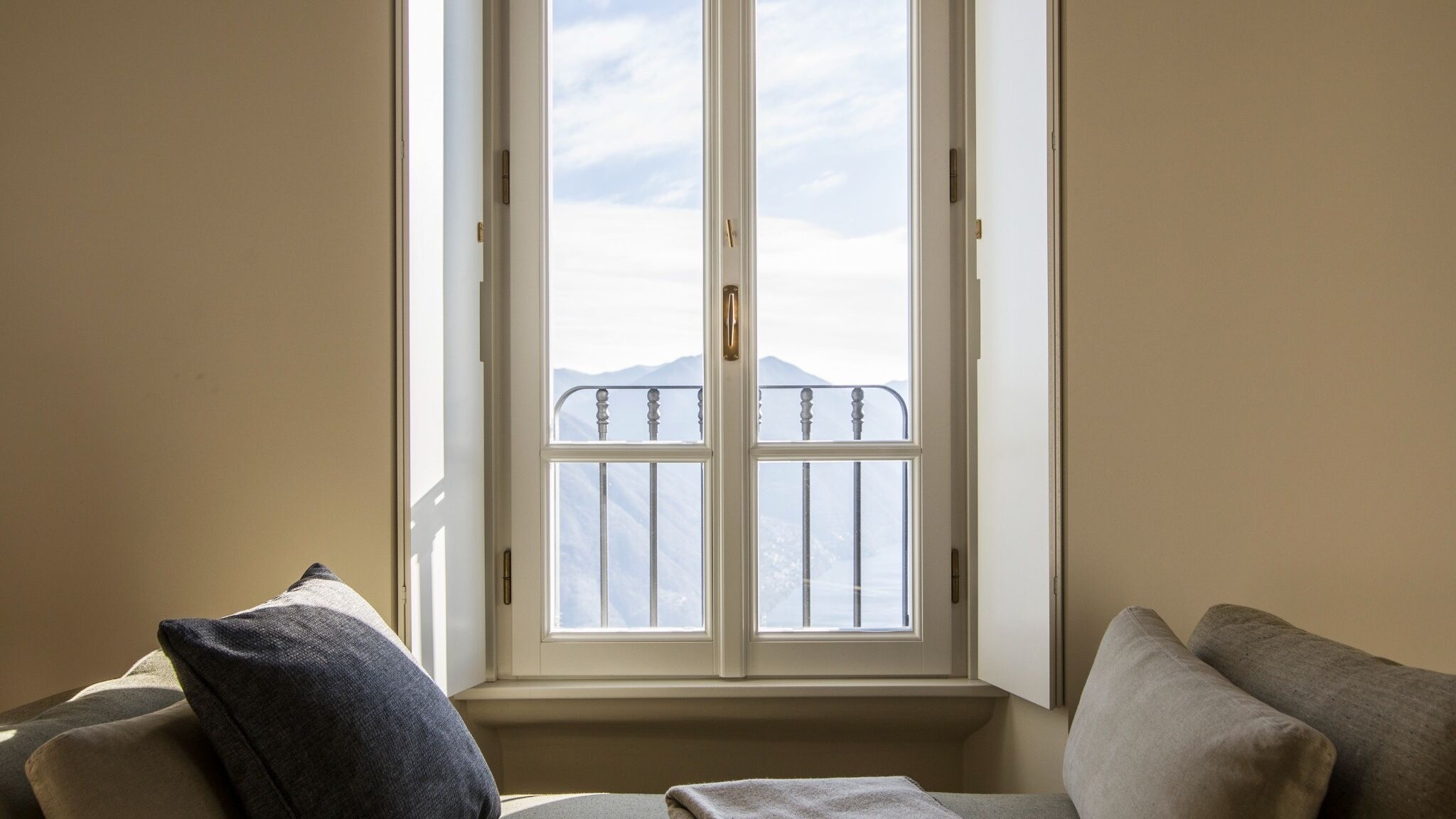 Italianway Pigra Villa Seraphine by Elite Villas
