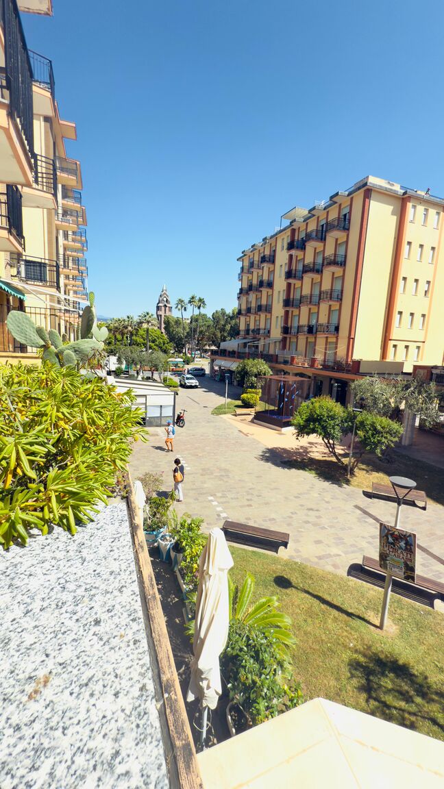 Italianway Andora Terrazza vista mare nel cuore di Andora