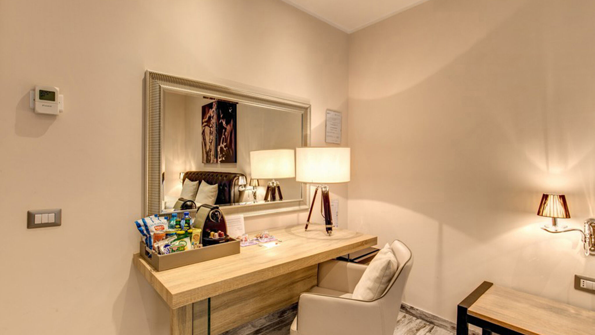 Italianway Roma Colonna 18 room 1 by Ghor