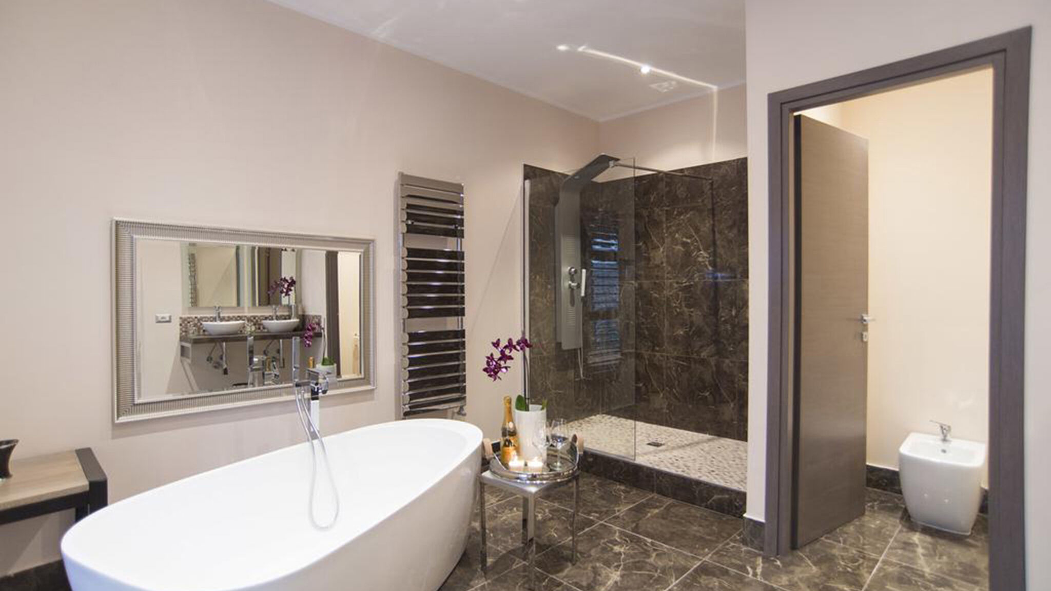 Italianway Roma Colonna 18 room 1 by Ghor