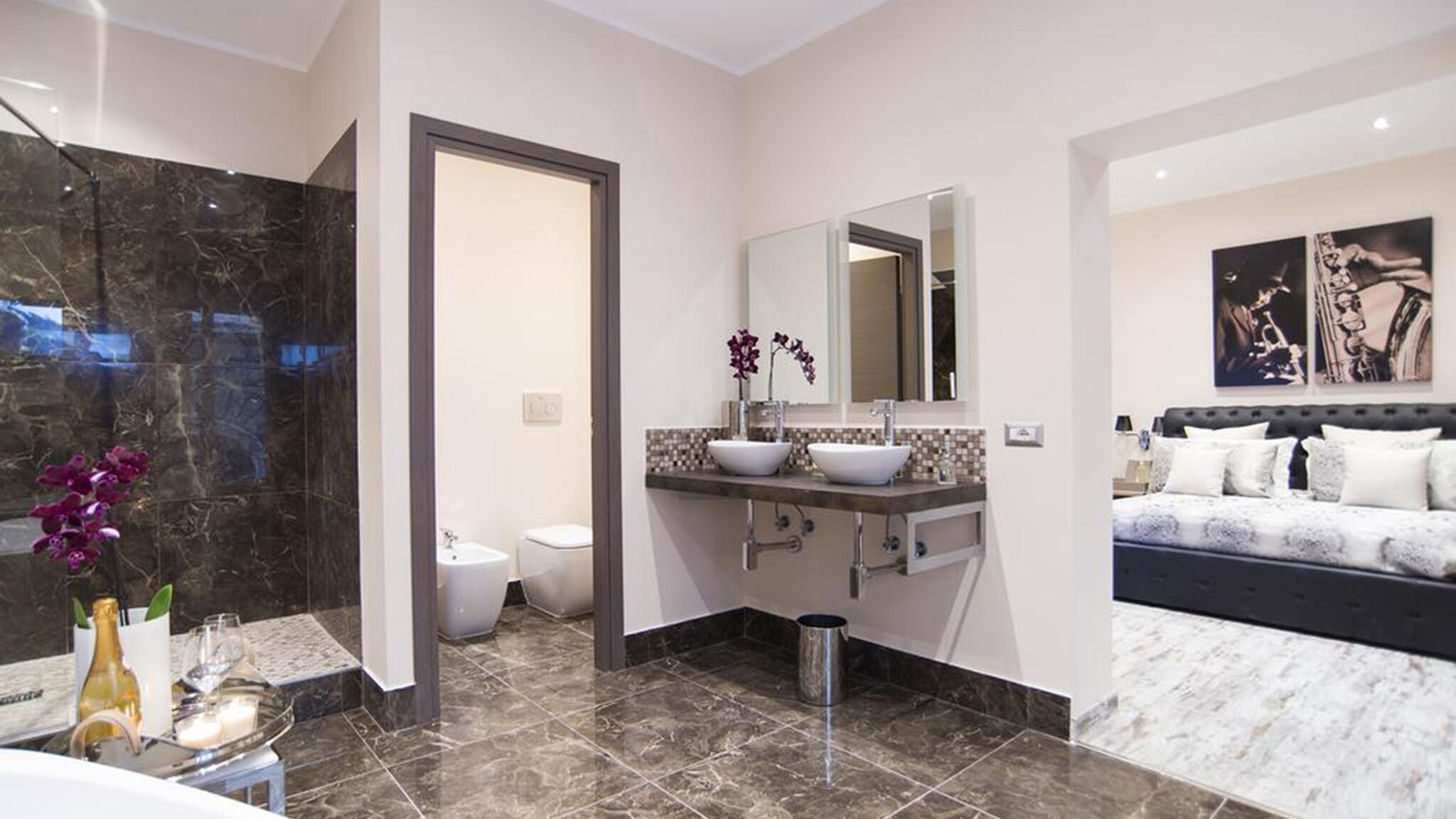 Italianway Roma Colonna 18 room 1 by Ghor