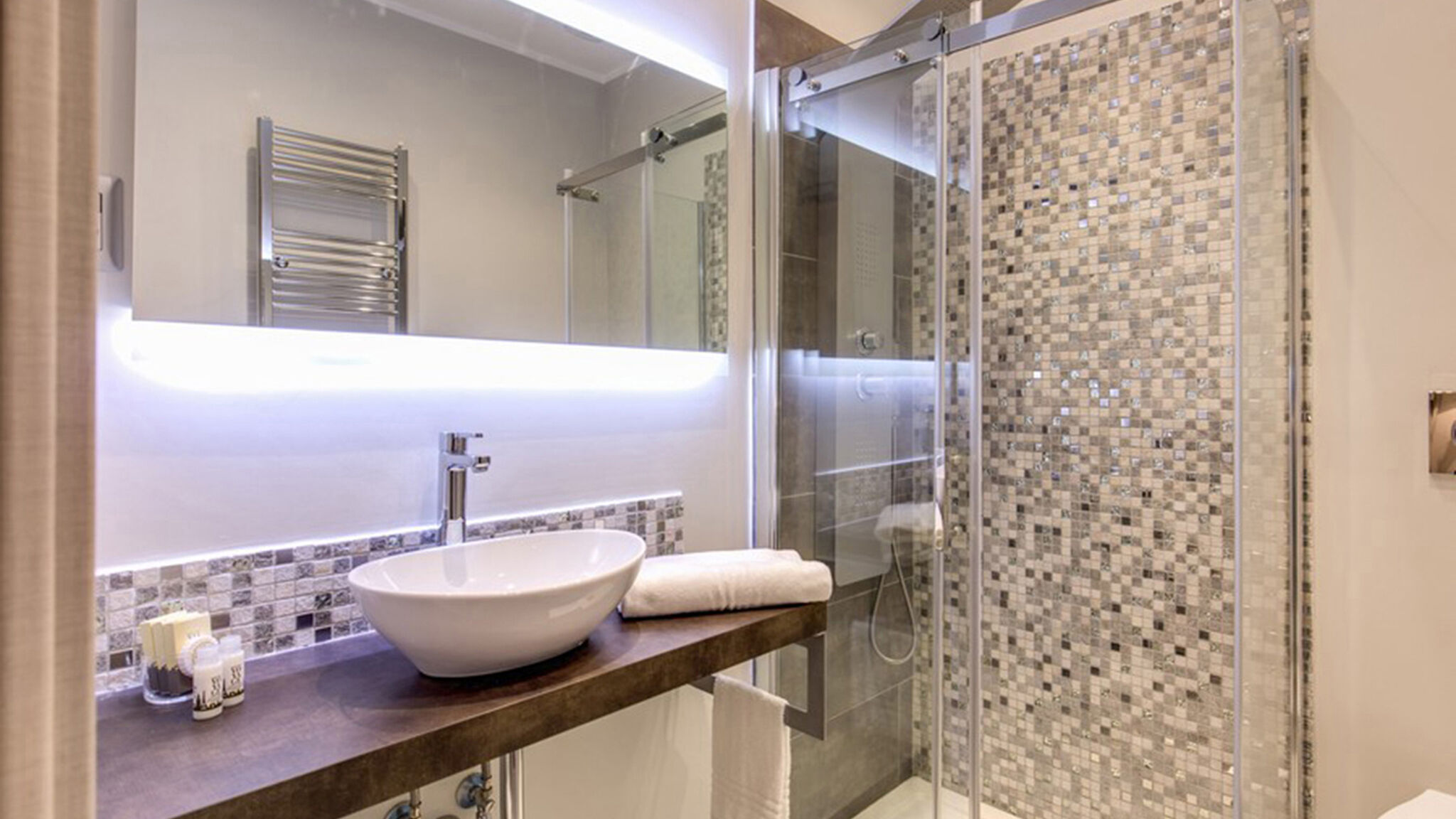 Italianway Roma Colonna 18 room 2 by Ghor