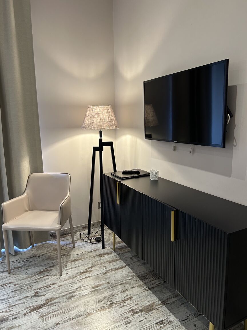 Italianway Roma Colonna 18 room 2 by Ghor