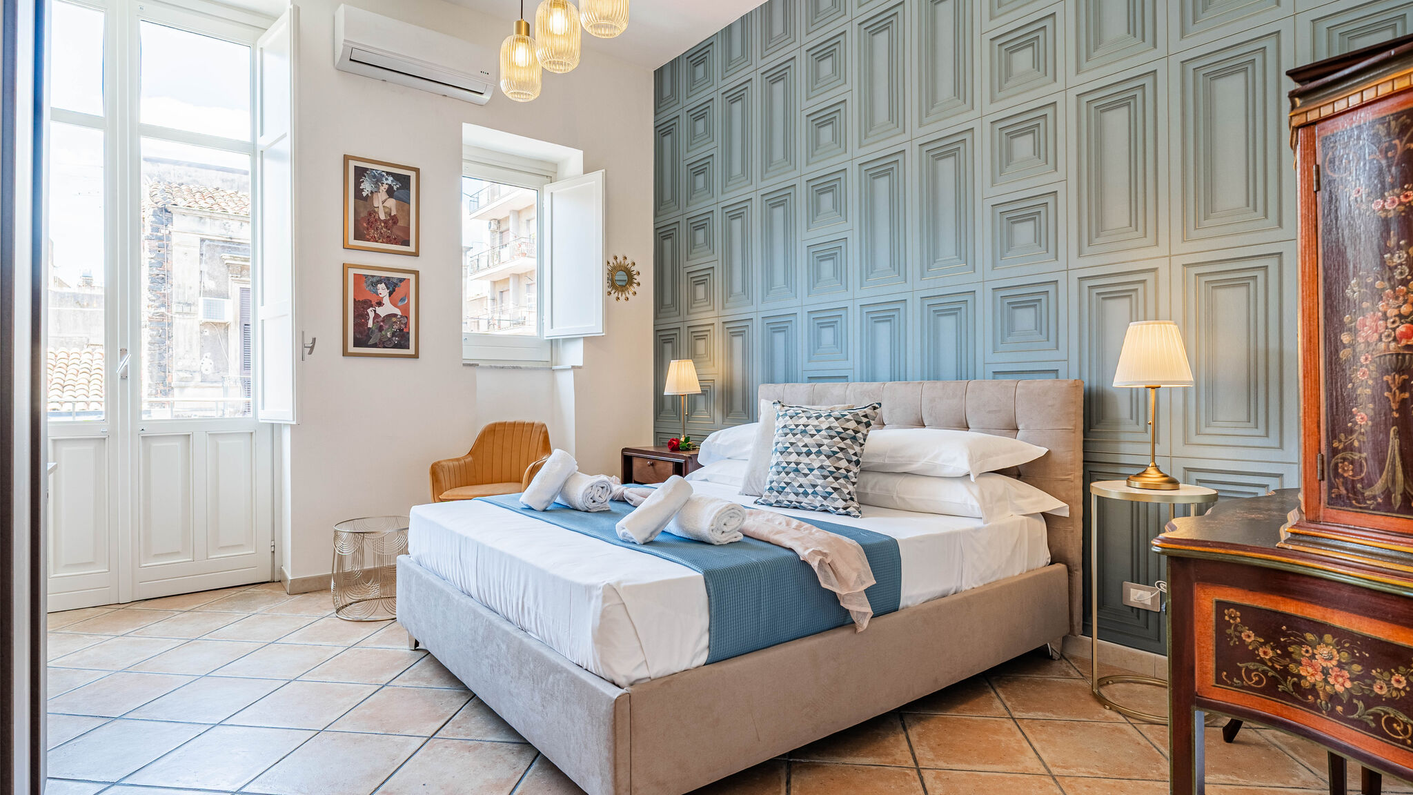 Italianway Catania Lava & Design City Center by Harmony House