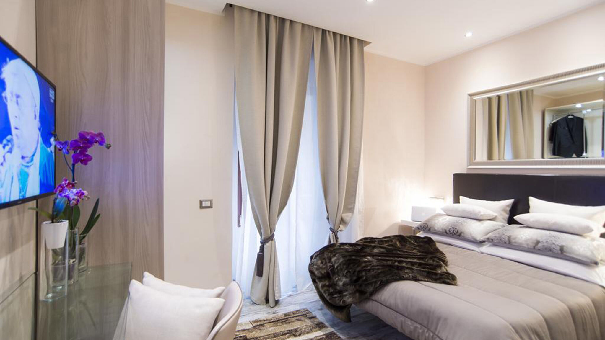 Italianway Roma Colonna 18 room 4 by Ghor