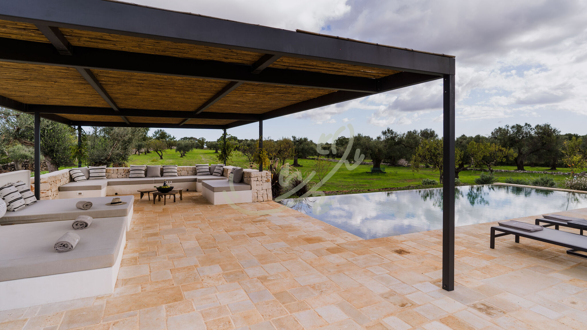 Italianway Ostuni TD Trullo YuMe Whispering Olive Grove