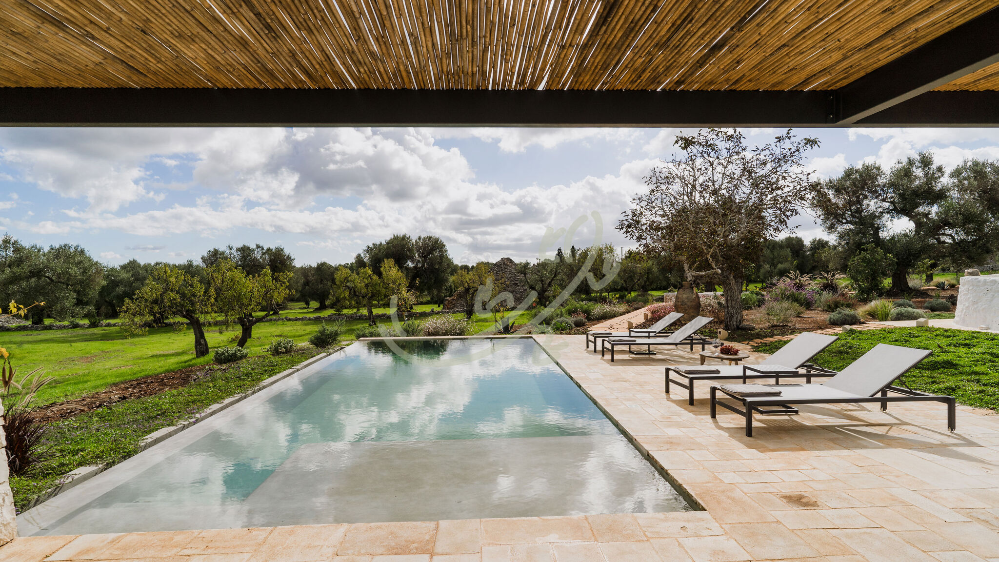 Italianway Ostuni TD Trullo YuMe Whispering Olive Grove