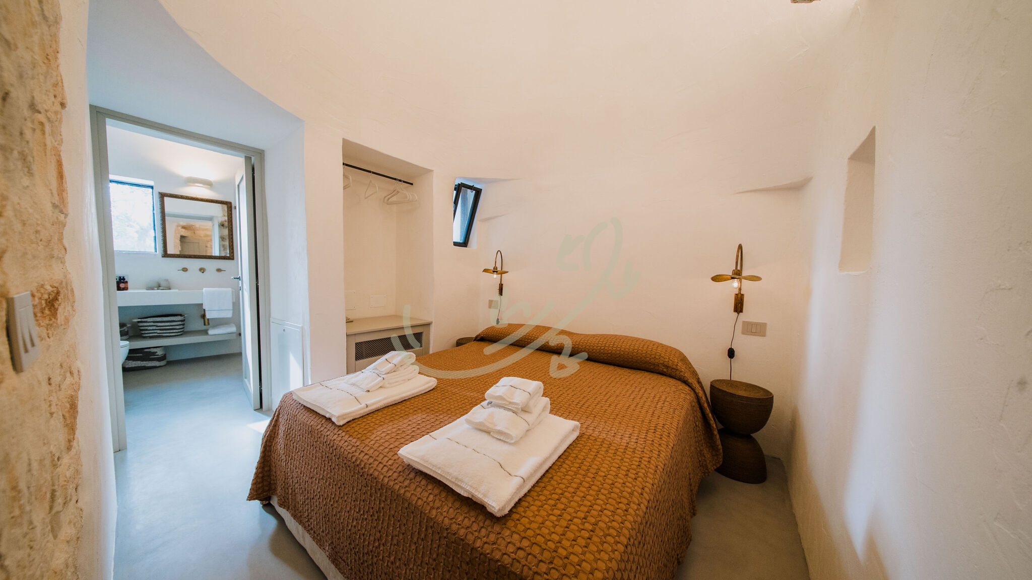 Italianway Ostuni TD Trullo Lumina Boutique Luxury Trulli with Pool
