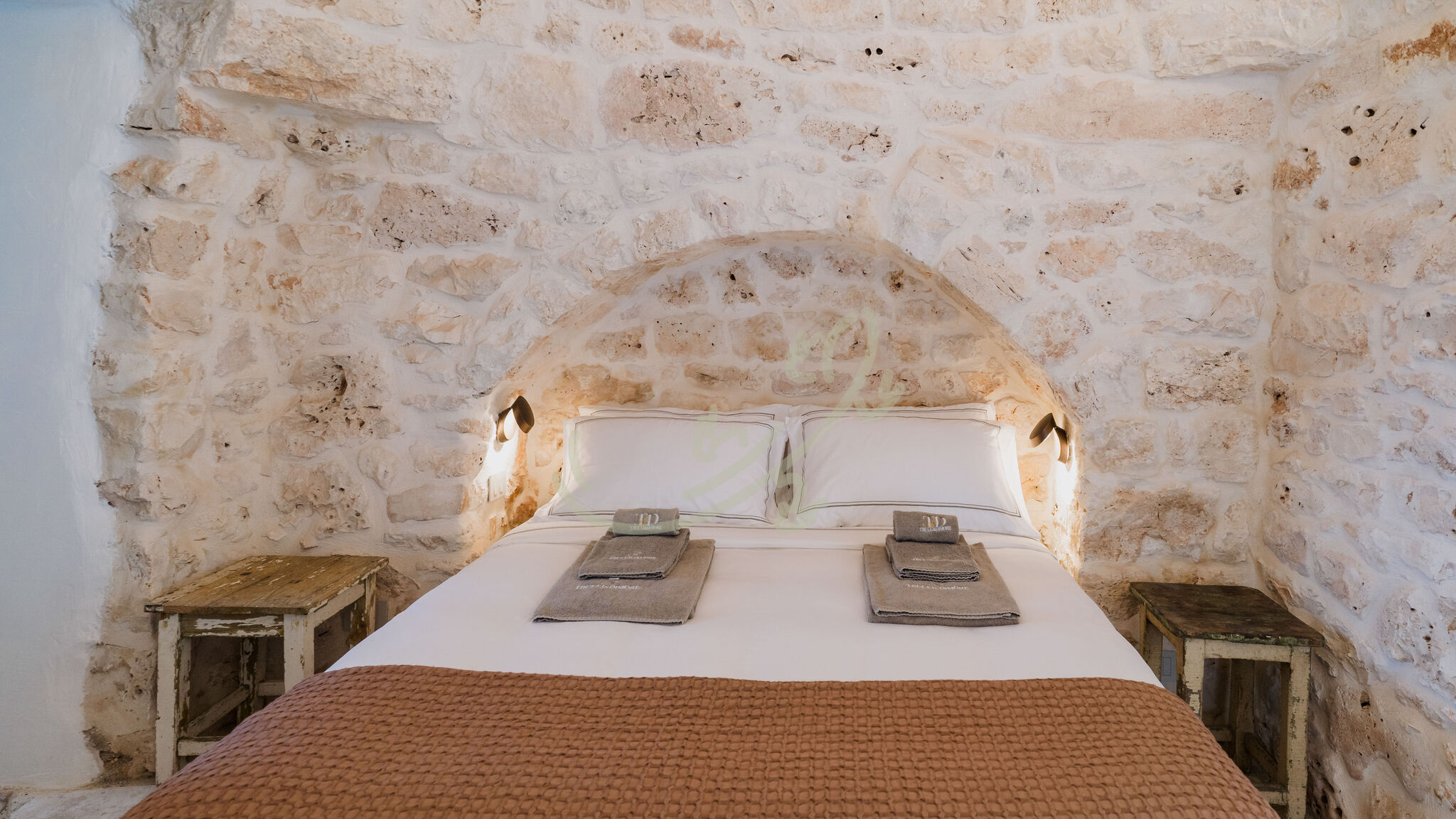 Italianway Ostuni TD Trullo YuMe Whispering Olive Grove