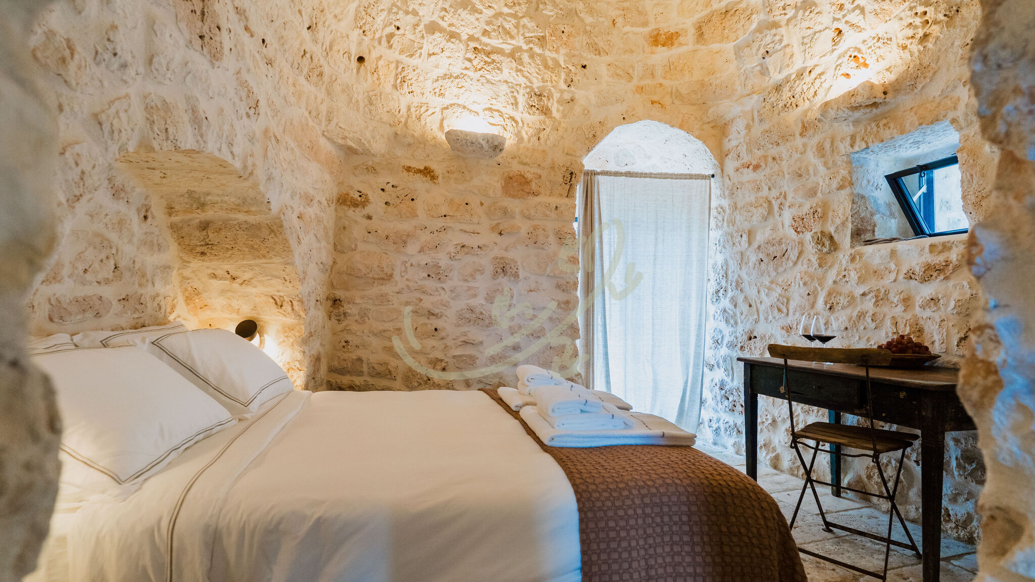 Italianway Ostuni TD Trullo YuMe Whispering Olive Grove