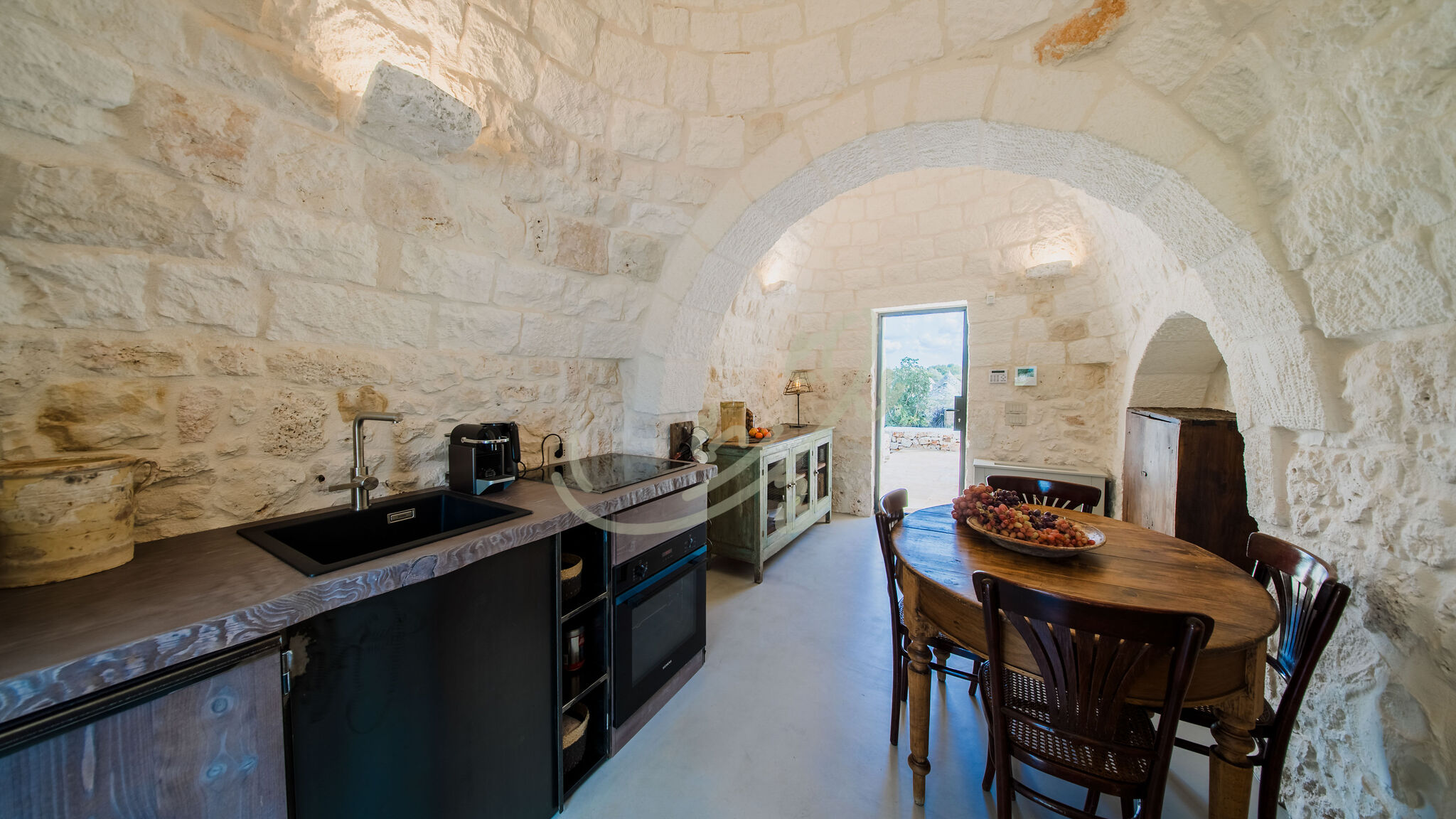 Italianway Ostuni TD Trullo YuMe Whispering Olive Grove