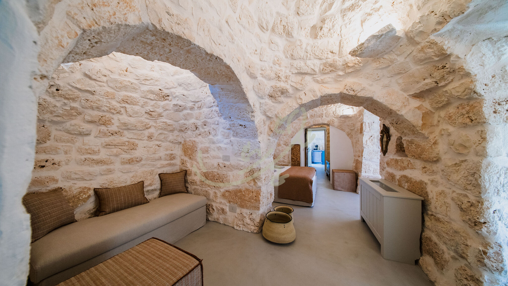 Italianway Ostuni TD Trullo YuMe Whispering Olive Grove