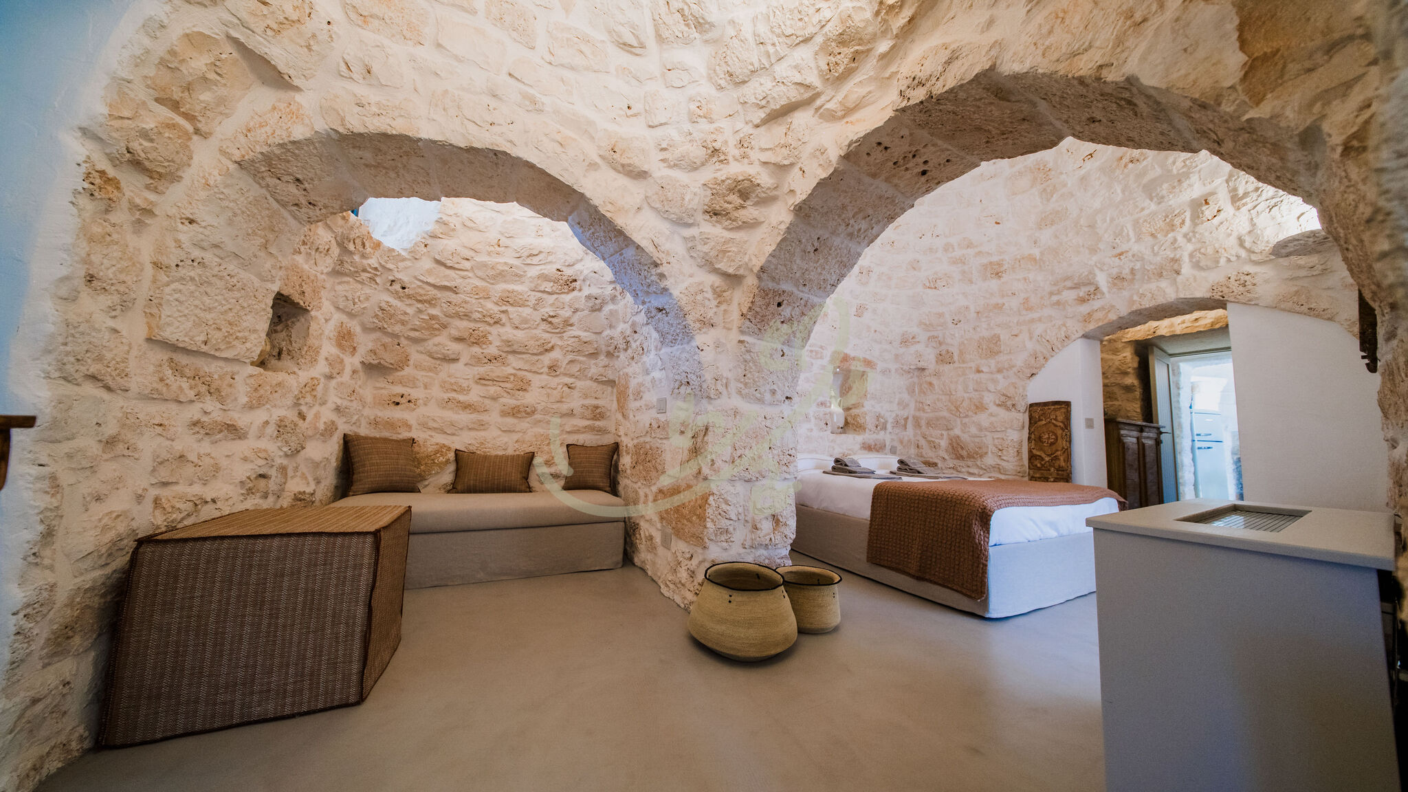 Italianway Ostuni TD Trullo YuMe Whispering Olive Grove
