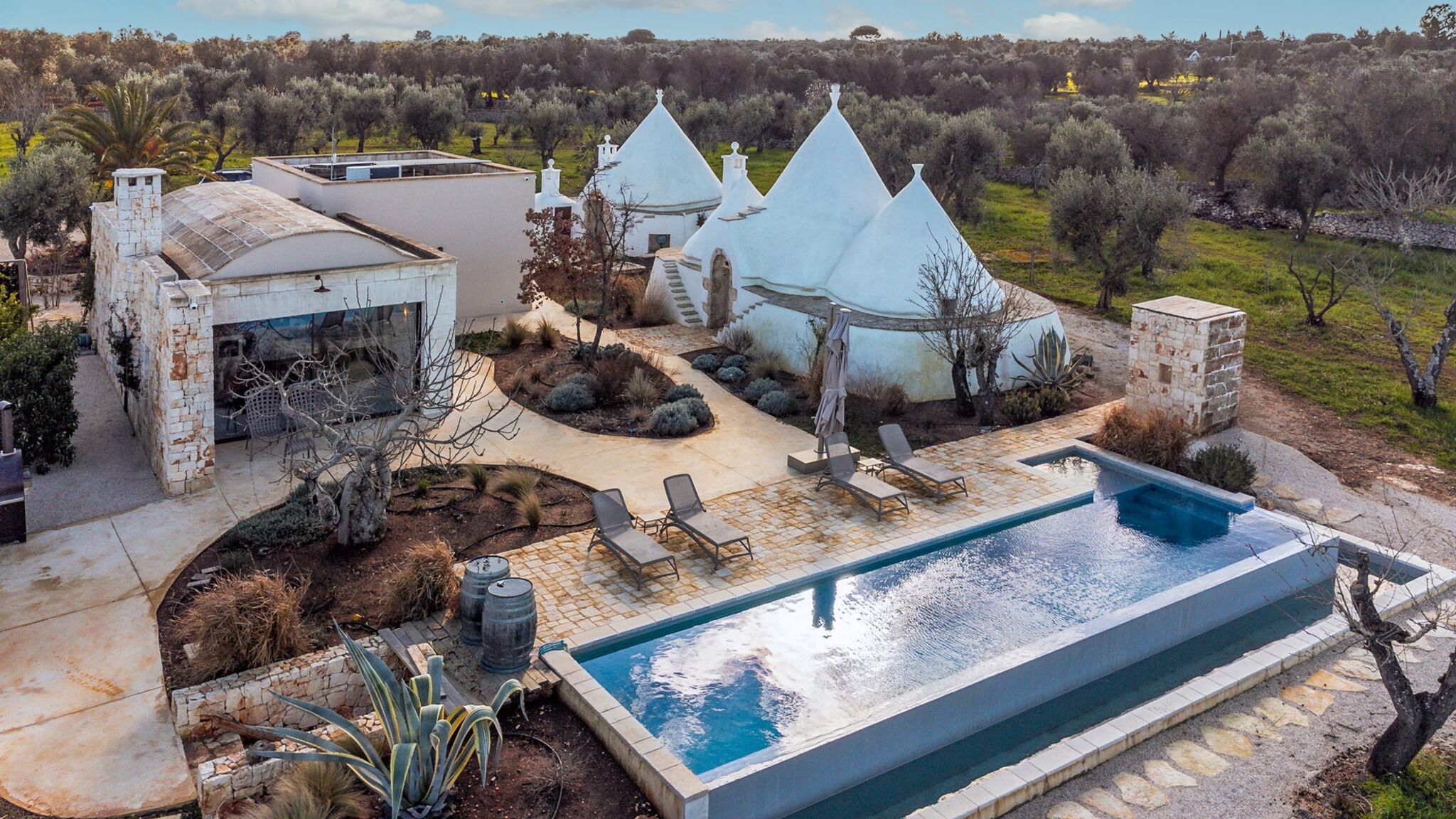 Italianway Ostuni Trulli Fiori di Mandorlo 6