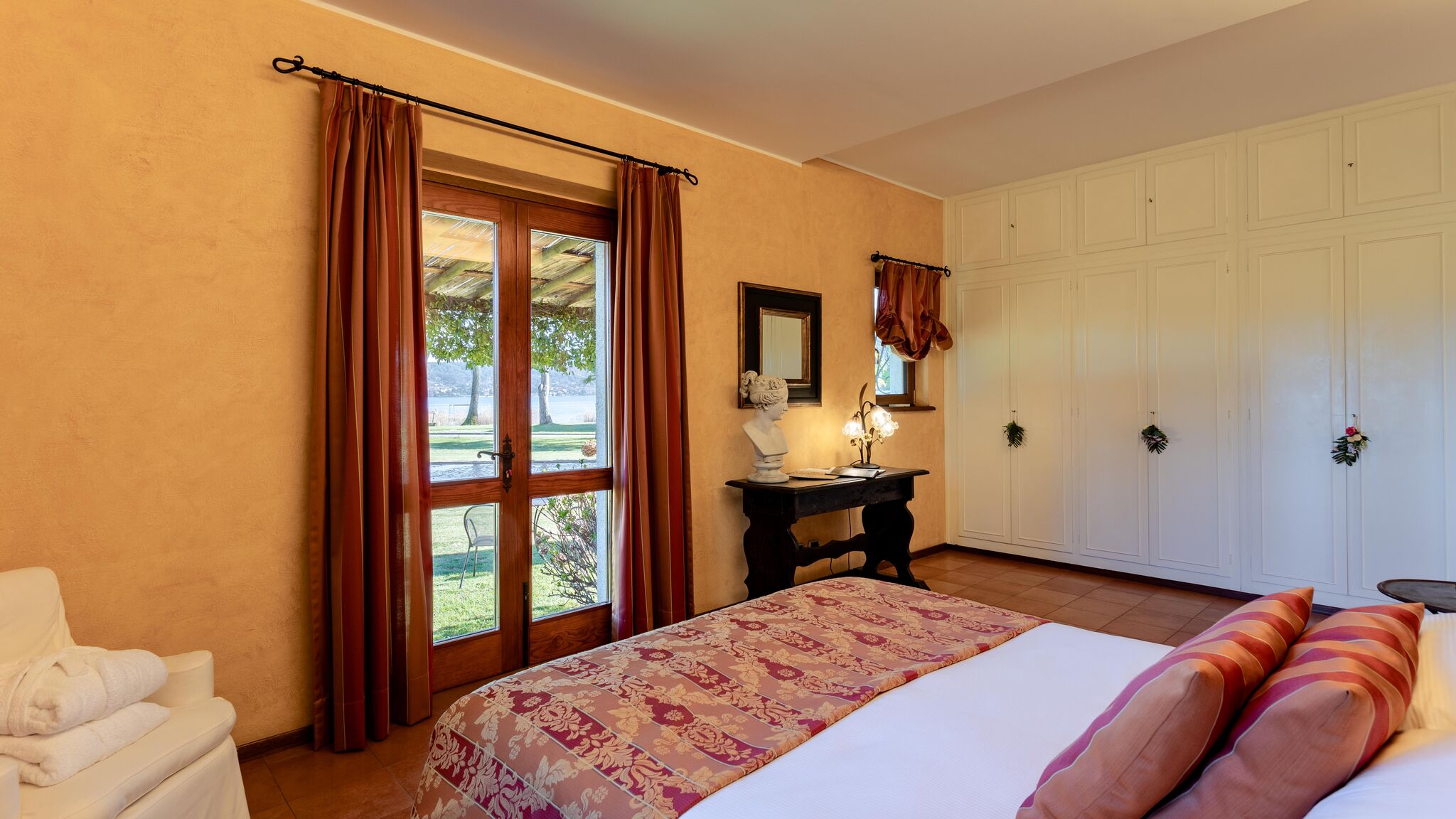 Italianway Lesa Relais Dolce Lago