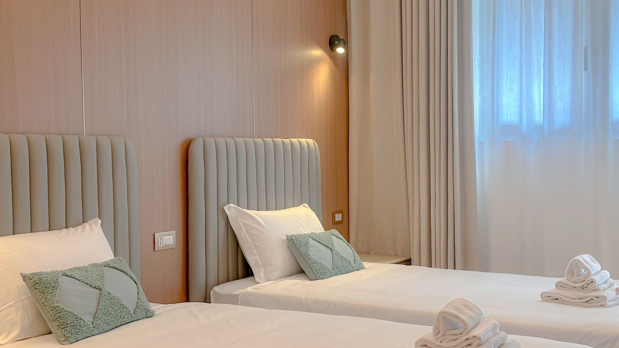 Galvani Luxury Suites - Twin room
