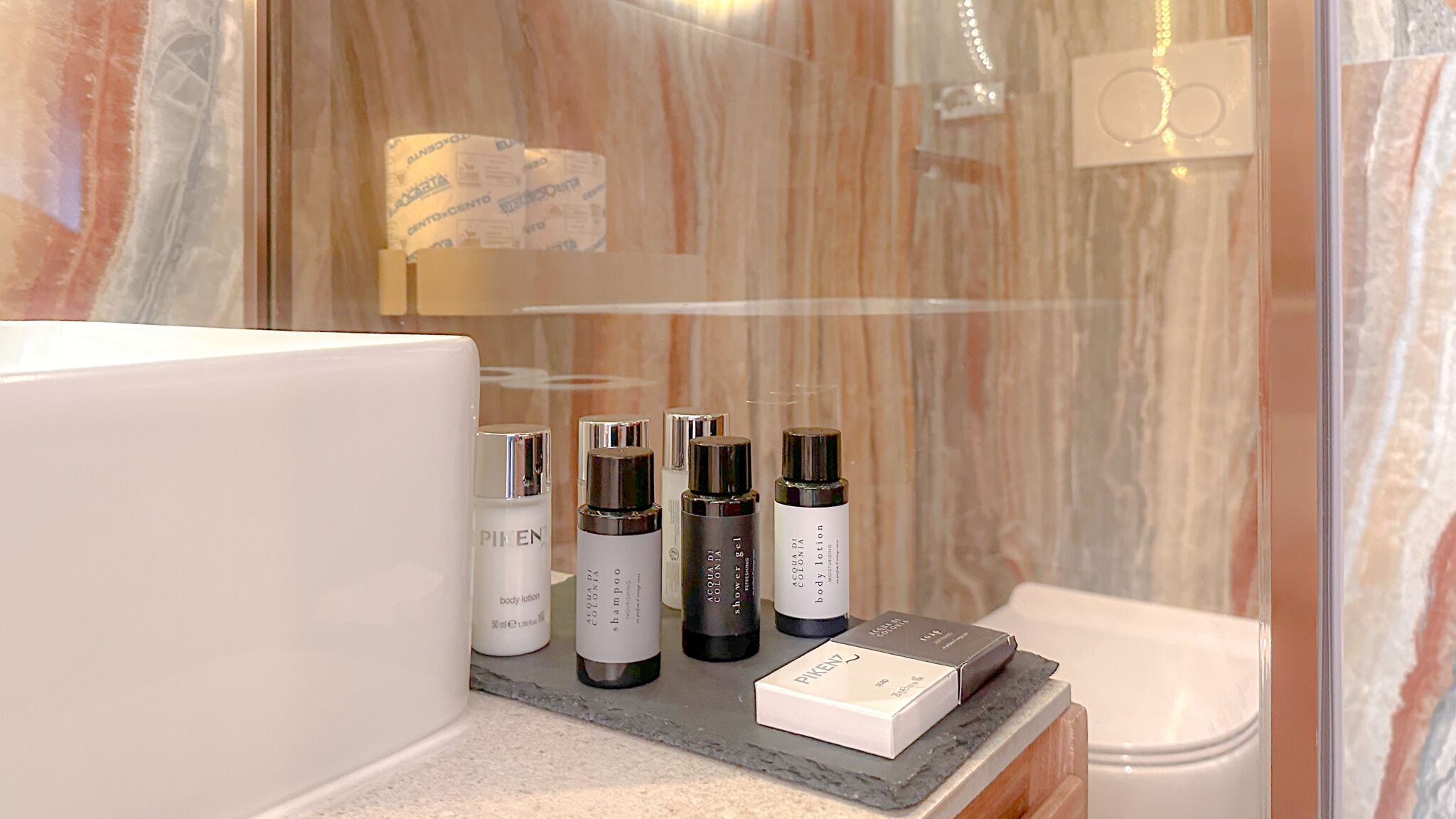 Galvani Luxury Suites - Twin room