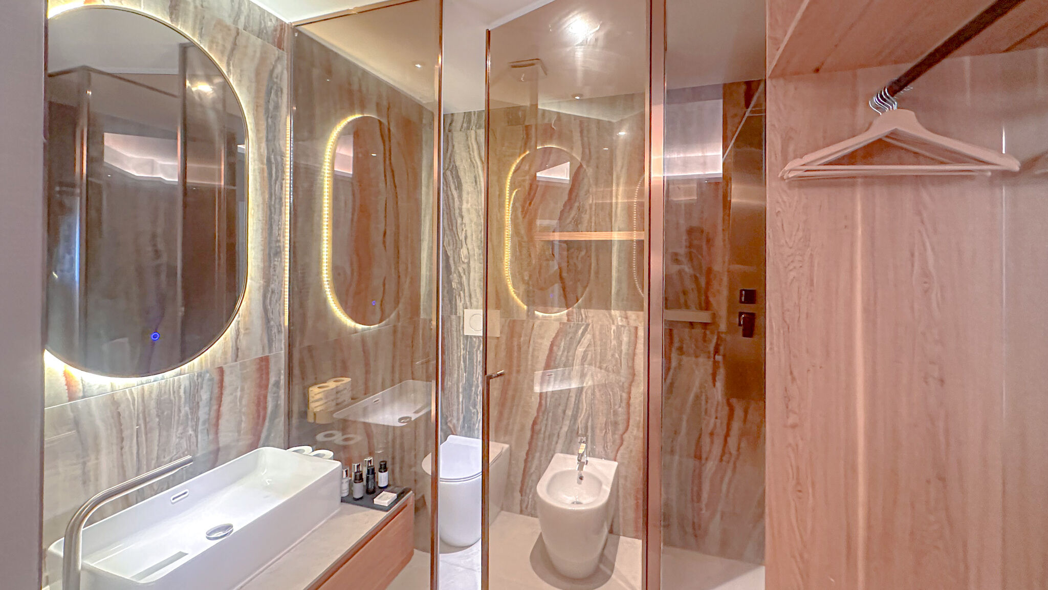 Galvani Luxury Suites - Twin room