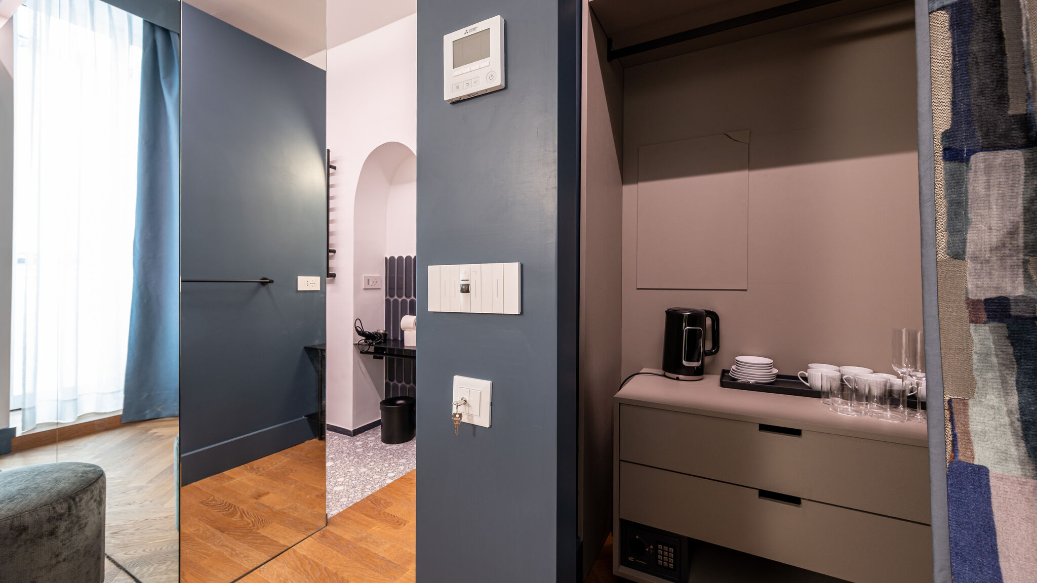 Italianway Napoli Via Port'Alba 19 - Eleonora Room