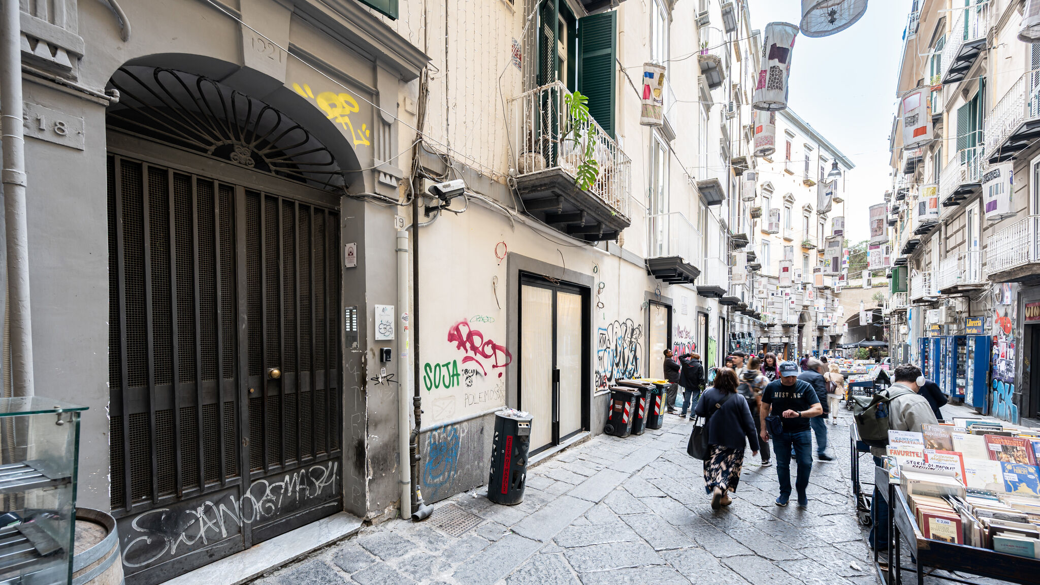 Italianway Napoli Via Port'Alba 19 - Eleonora Room
