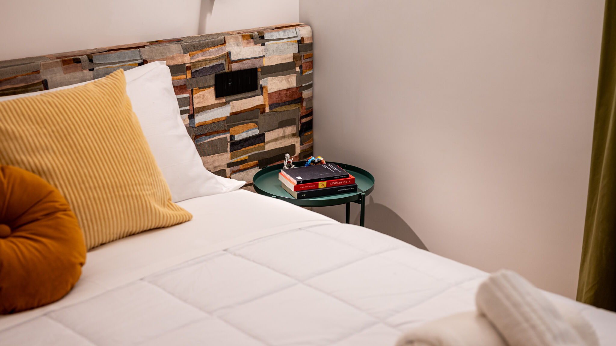 Italianway Napoli Via Port'Alba 19 - Matilde Room