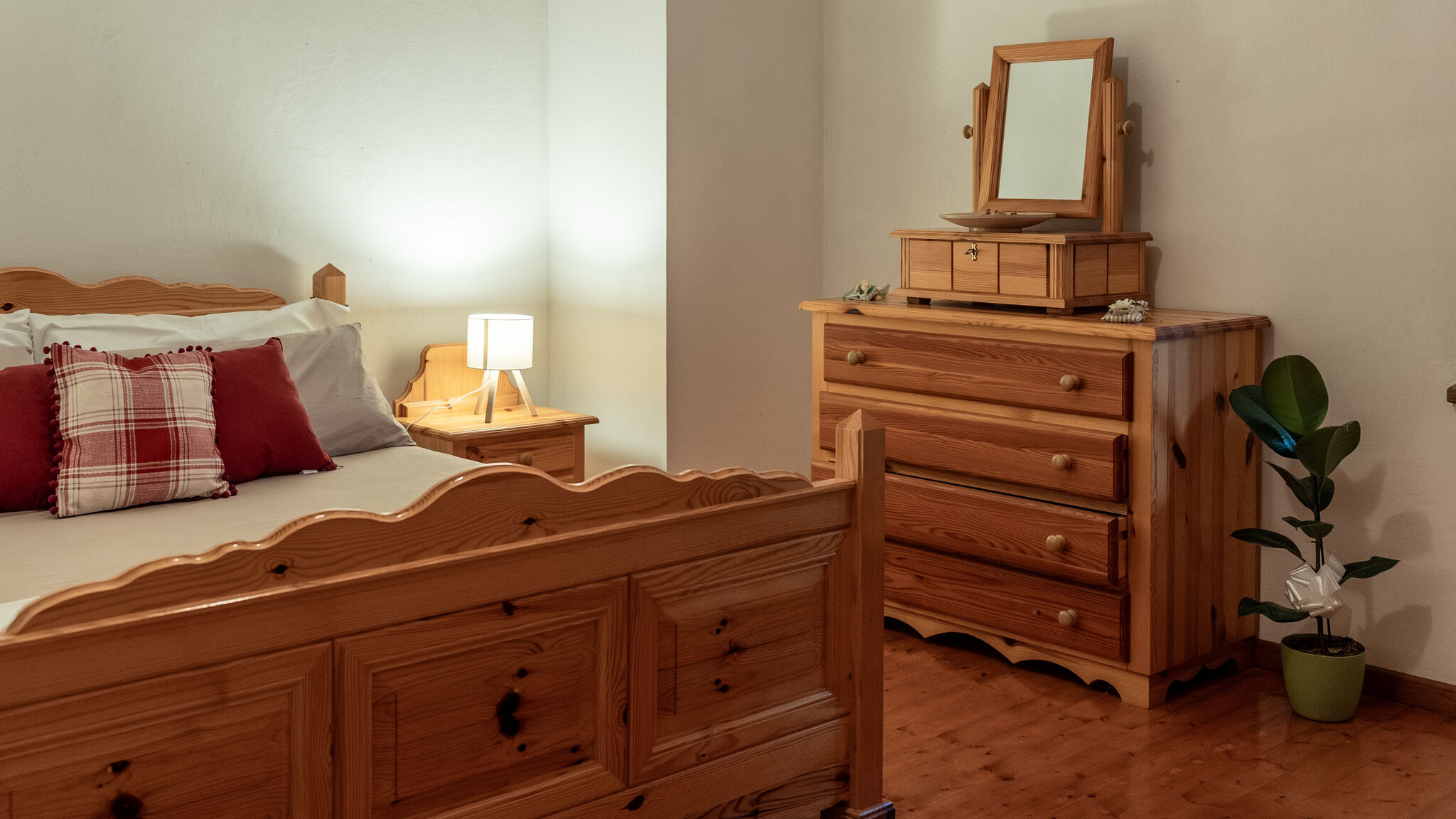 Italianway Socchieve Wooden Stories