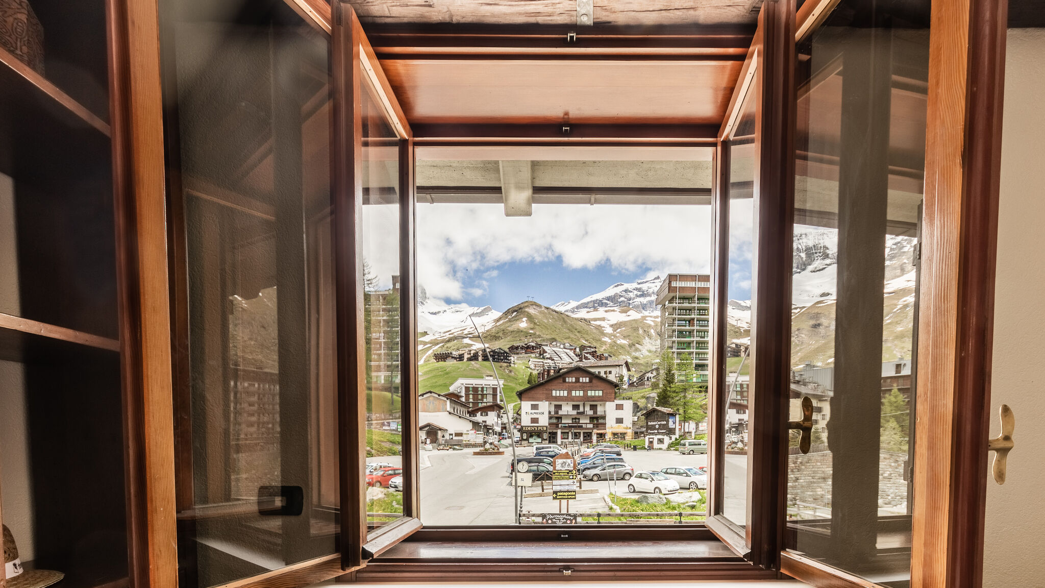 Hellochalet® Valtournenche Le Petit Paradis - Central Family Apartment