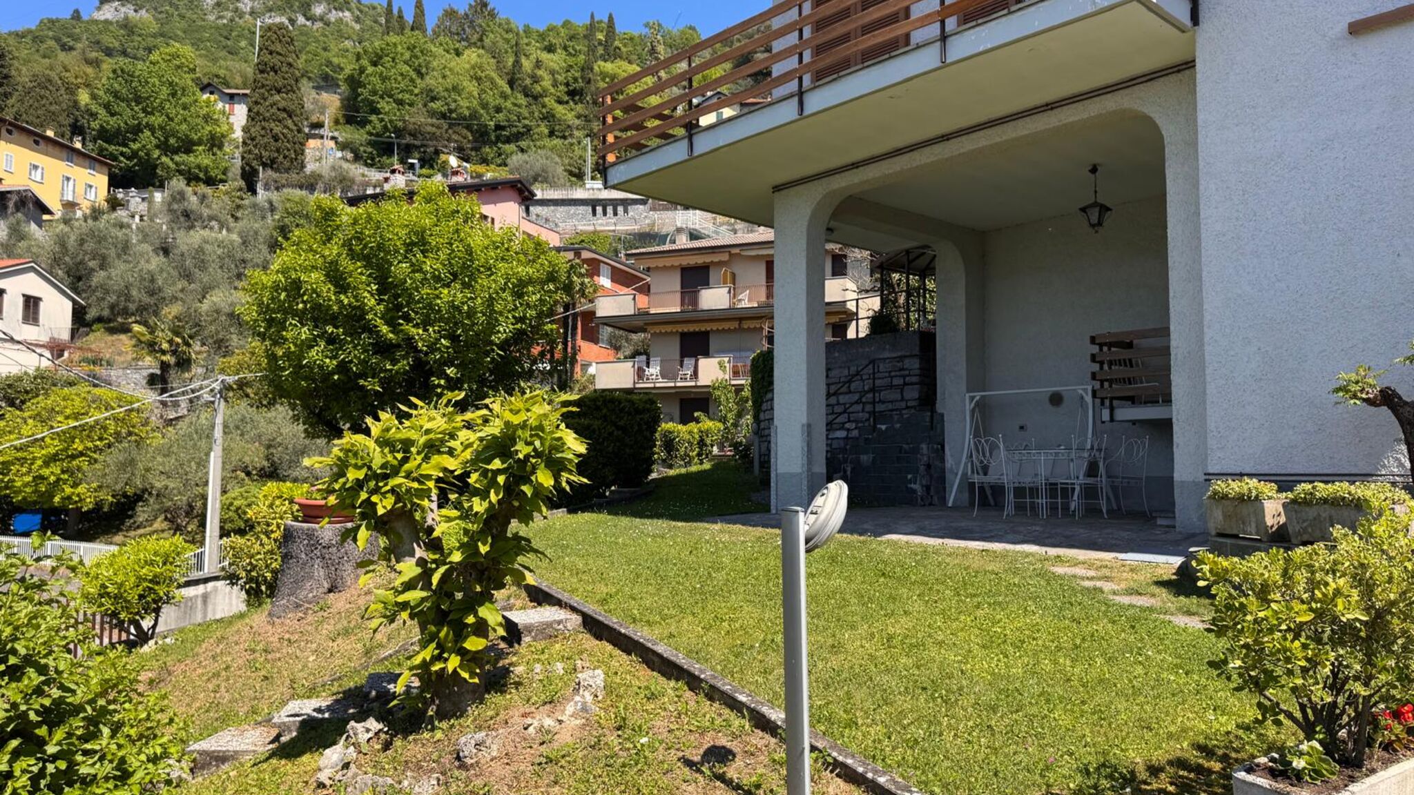 Varenna Lake Como Experience Perledo Villa Bianca One