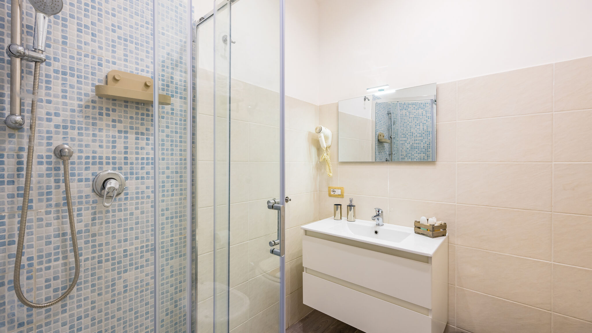 Italianway Napoli Maison Gennaro - Naples Heritage Stay - Toledo
