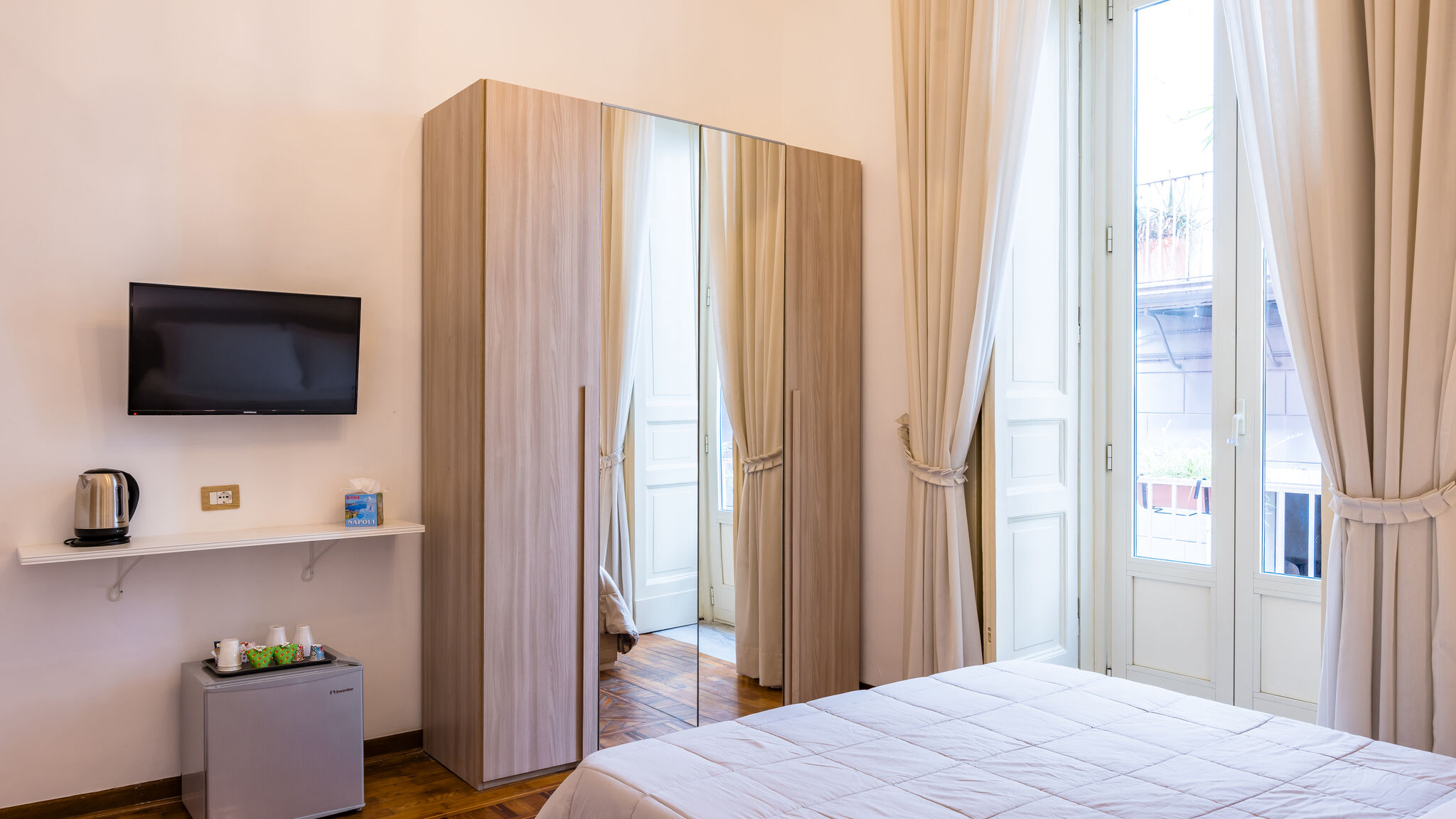 Italianway Napoli Maison Gennaro - Naples Heritage Stay - Toledo