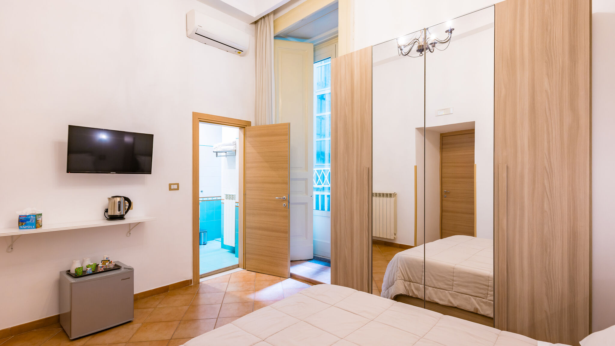 Italianway Napoli Maison Gennaro - Naples Heritage Stay - Chiaia