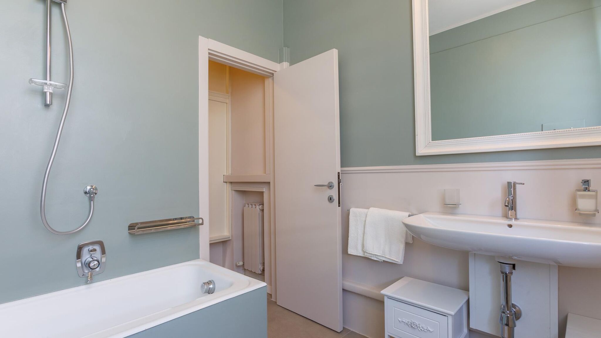 Italianway Cattolica Villa Corona 8