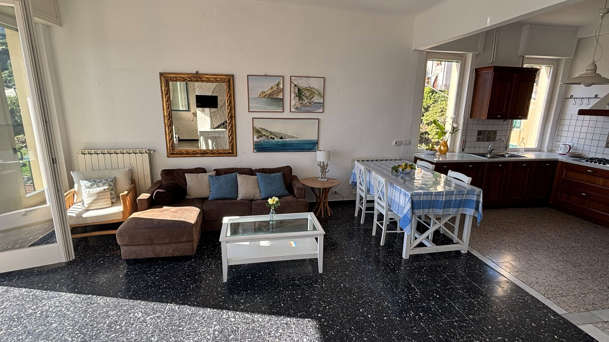 Italianway Monterosso al Mare La casa di Gino in the centre with sea view