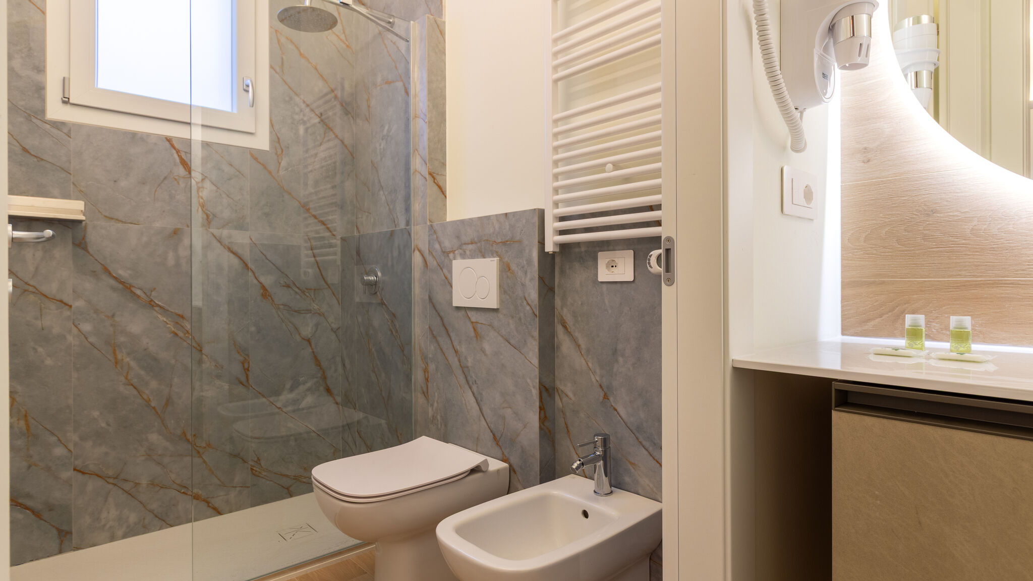 Houset Lissone Flower Residence - Appartamento Ciclamino
