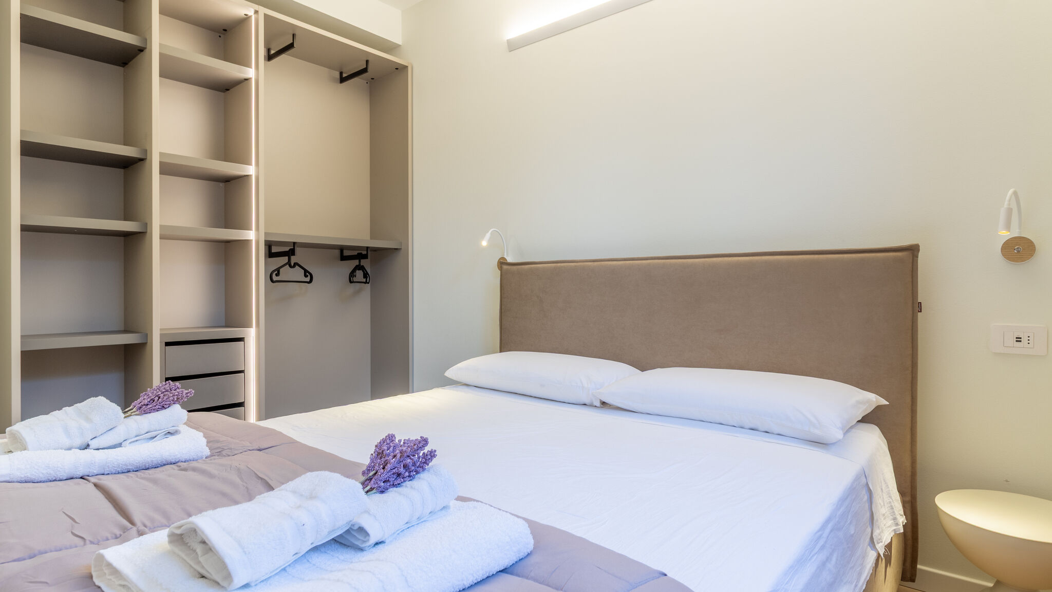 Houset Lissone Flower Residence - Appartamento Ciclamino
