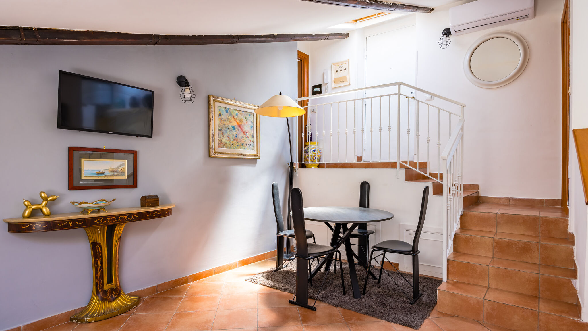 Napoliapartments.it (per Apt commercializzati) Napoli Alessio's House by NapoliApartments