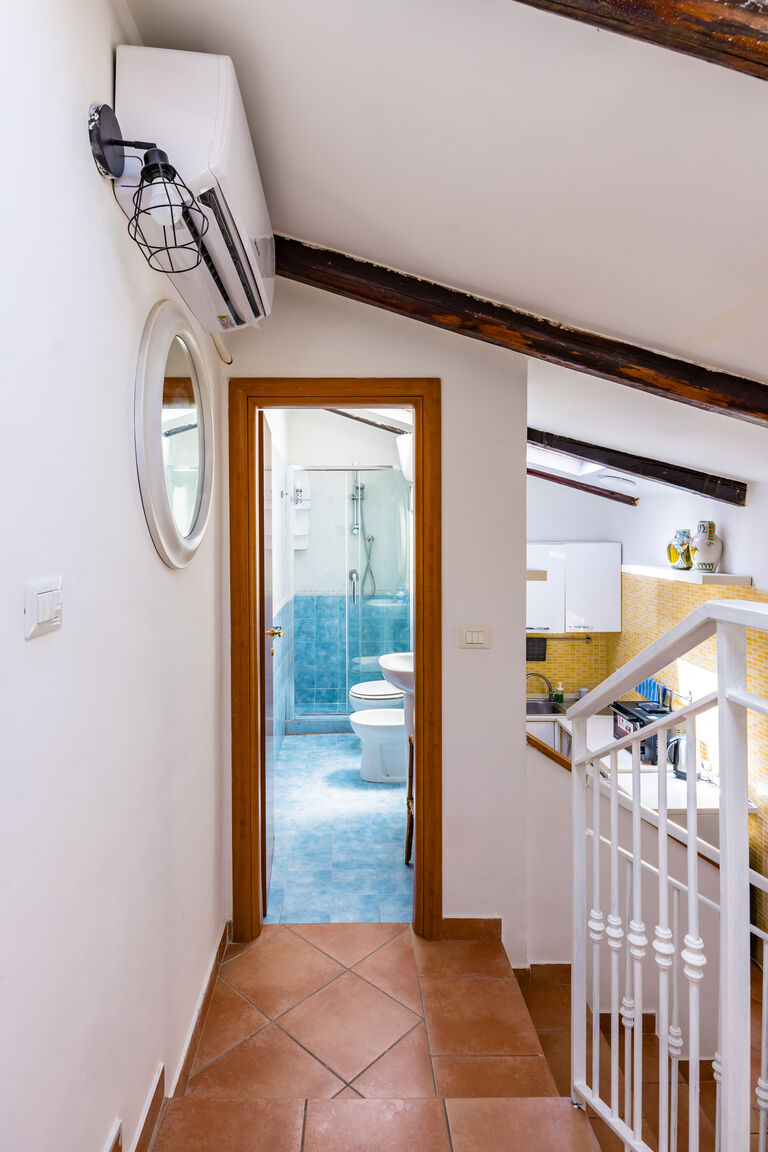 Napoliapartments.it (per Apt commercializzati) Napoli Alessio's House by NapoliApartments