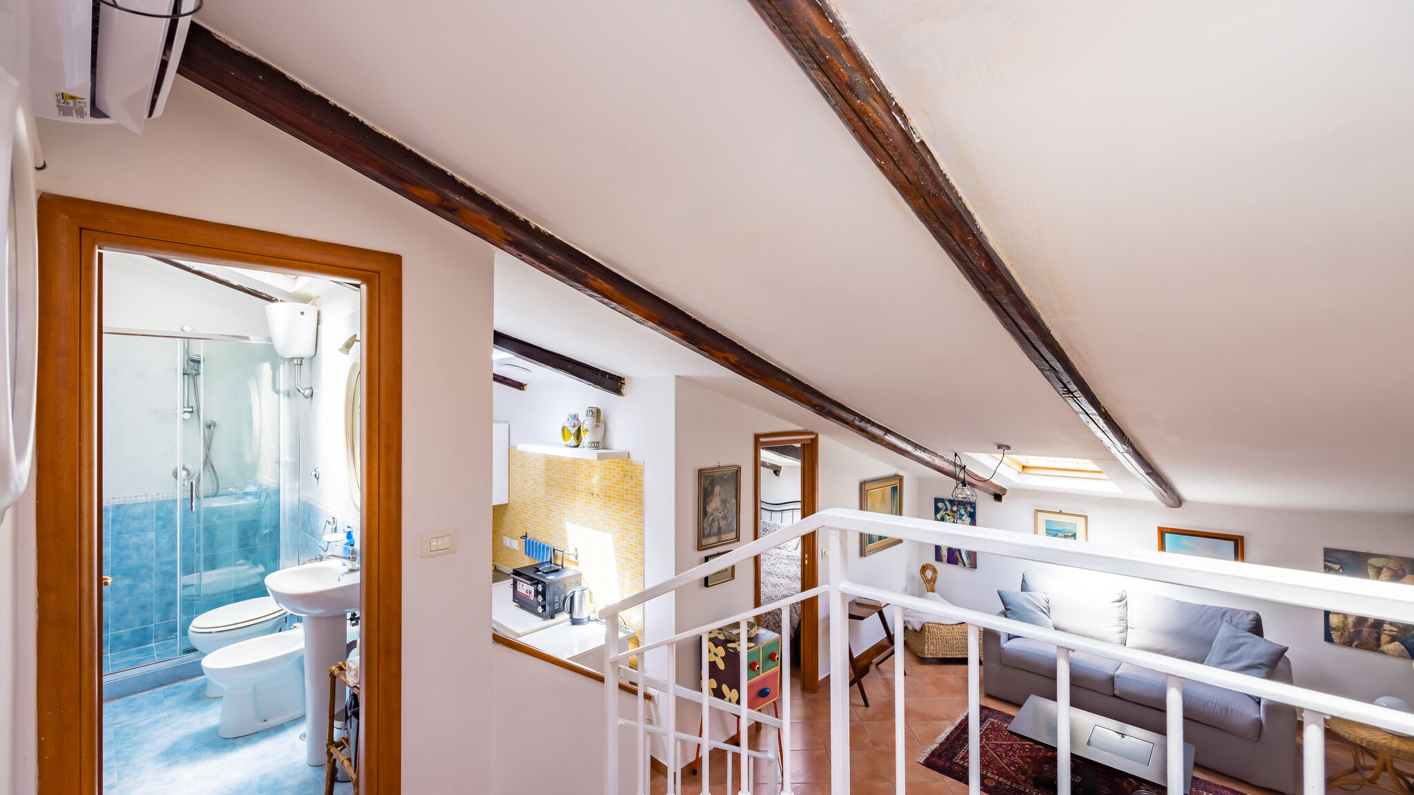 Napoliapartments.it (per Apt commercializzati) Napoli Alessio's House by NapoliApartments