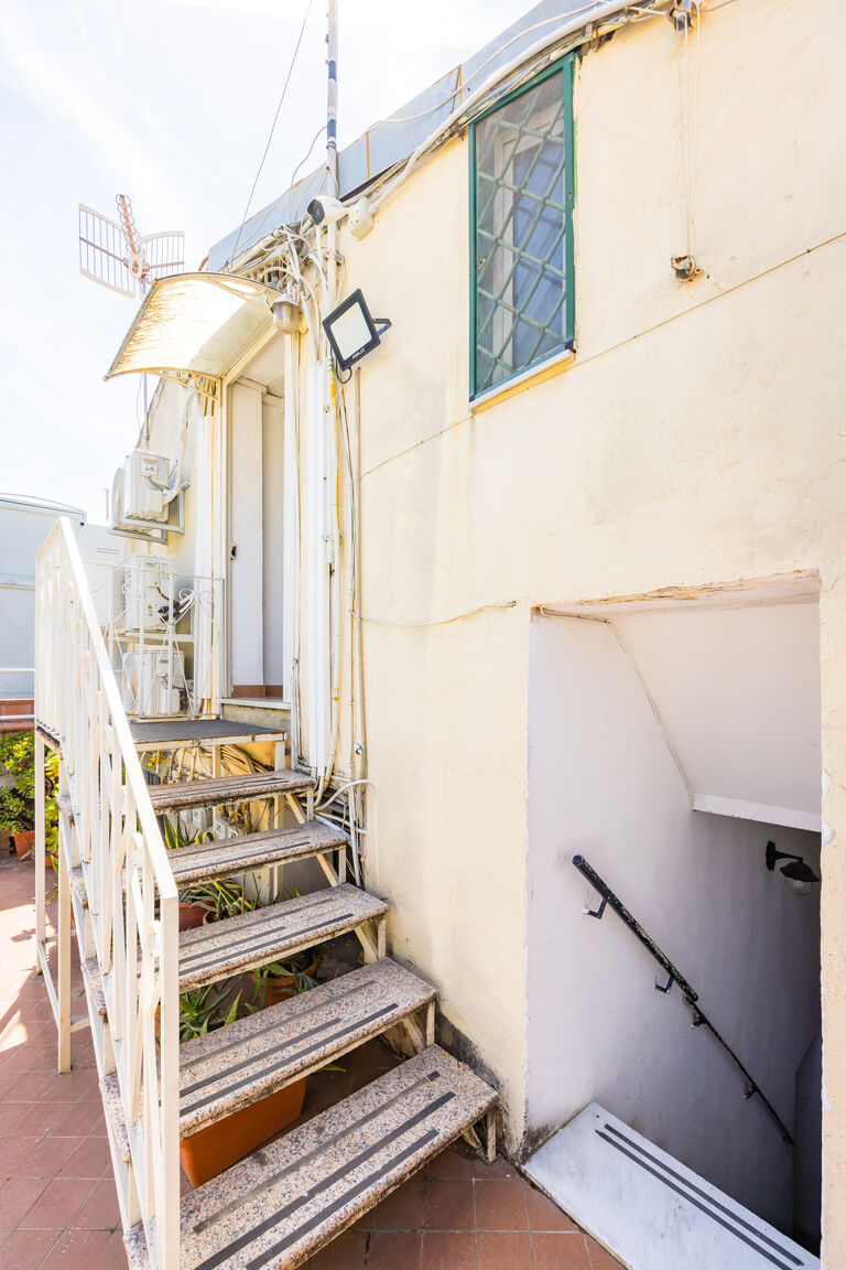 Napoliapartments.it (per Apt commercializzati) Napoli Alessio's House by NapoliApartments
